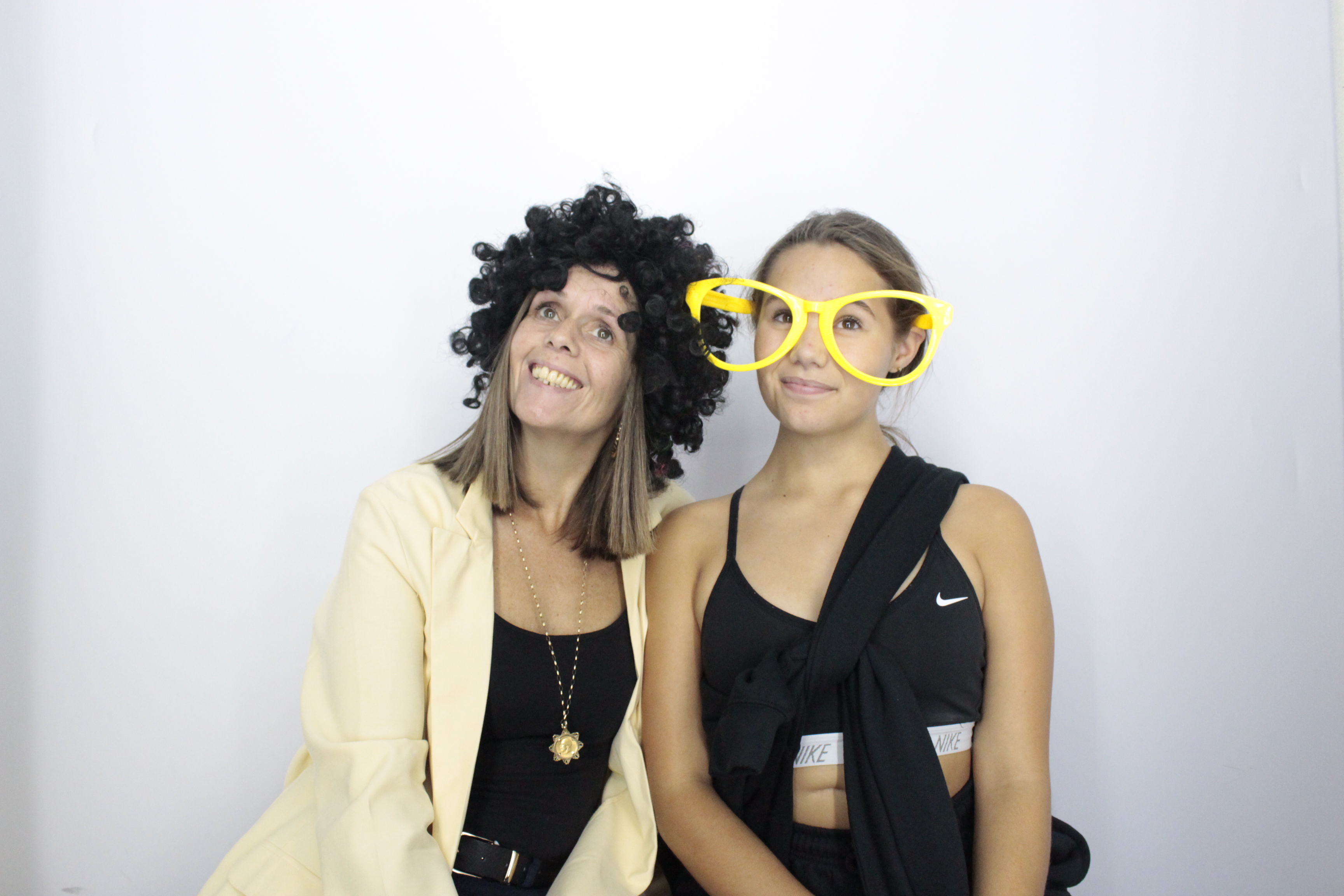 Elaine's Birthday Party | View more photos from the event at gallery.myphotoboothexperience.co.uk/u/MyPhotoBoothExperienceLtd/Elaines-Birthday-Party