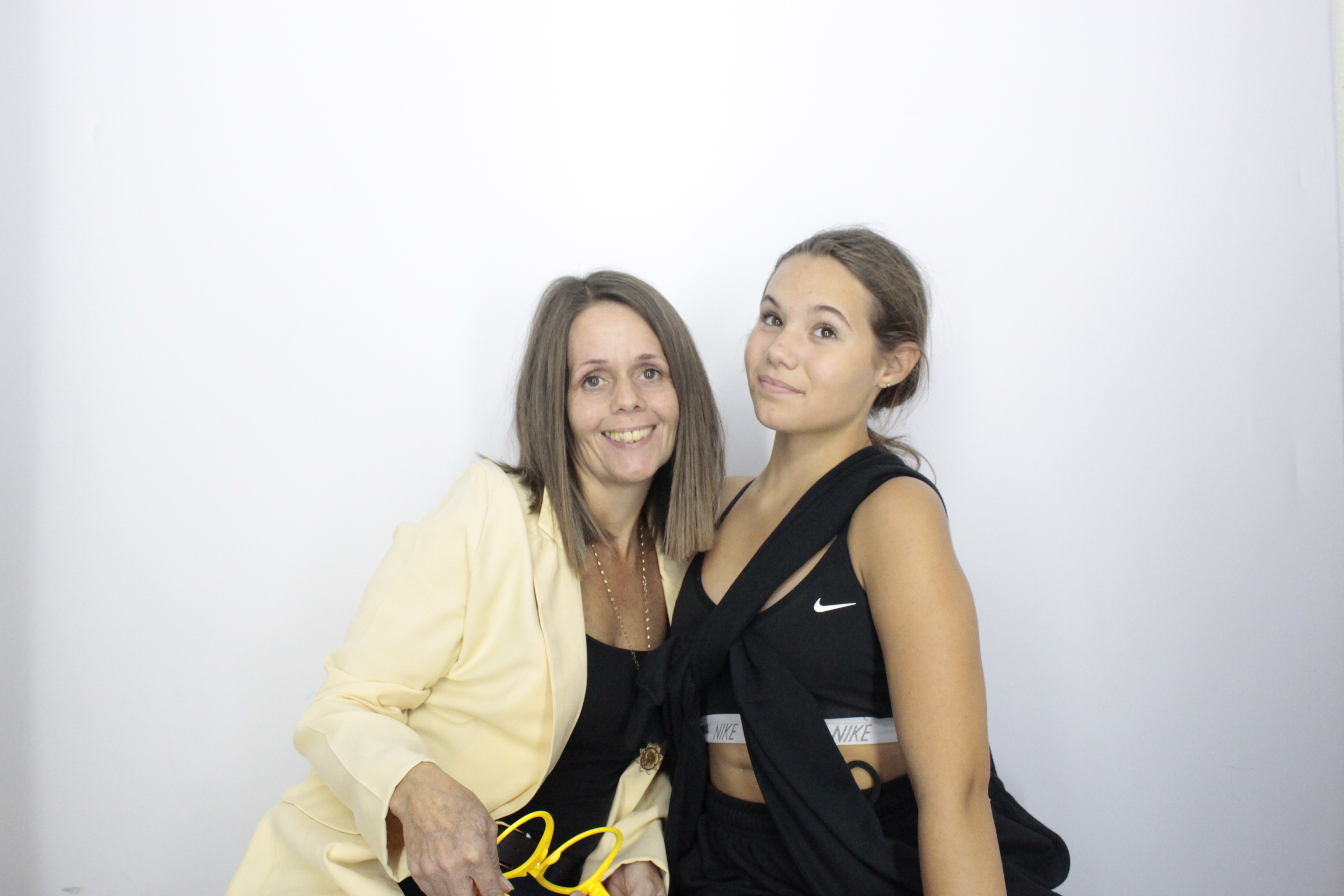 Elaine's Birthday Party | View more photos from the event at gallery.myphotoboothexperience.co.uk/u/MyPhotoBoothExperienceLtd/Elaines-Birthday-Party