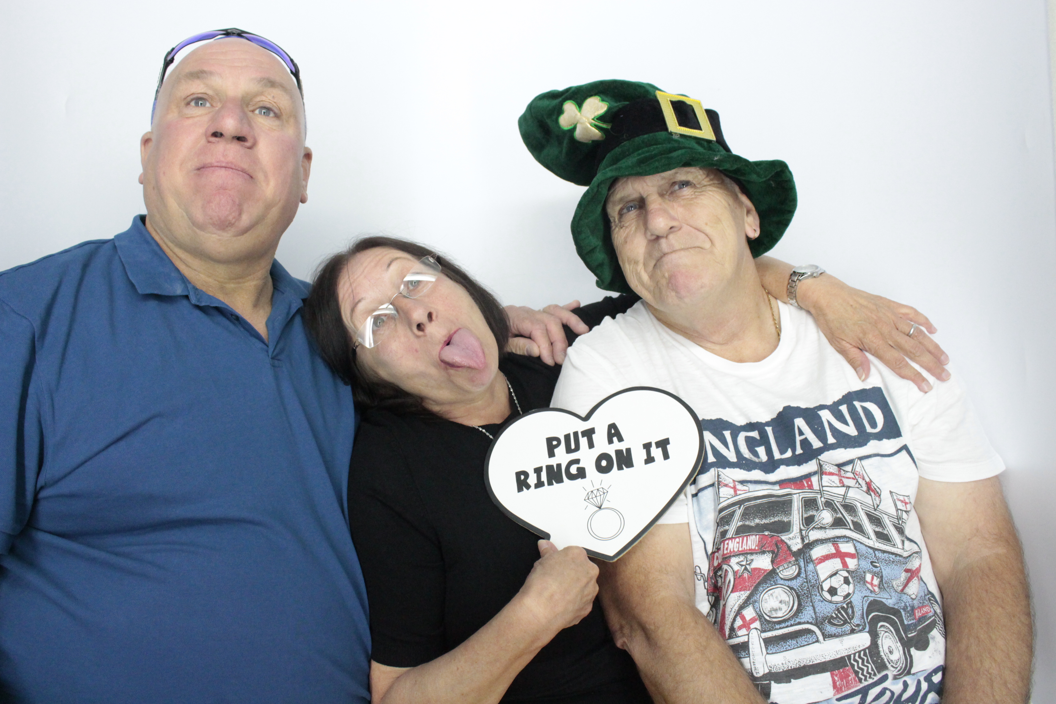 Elaine's Birthday Party | View more photos from the event at gallery.myphotoboothexperience.co.uk/u/MyPhotoBoothExperienceLtd/Elaines-Birthday-Party