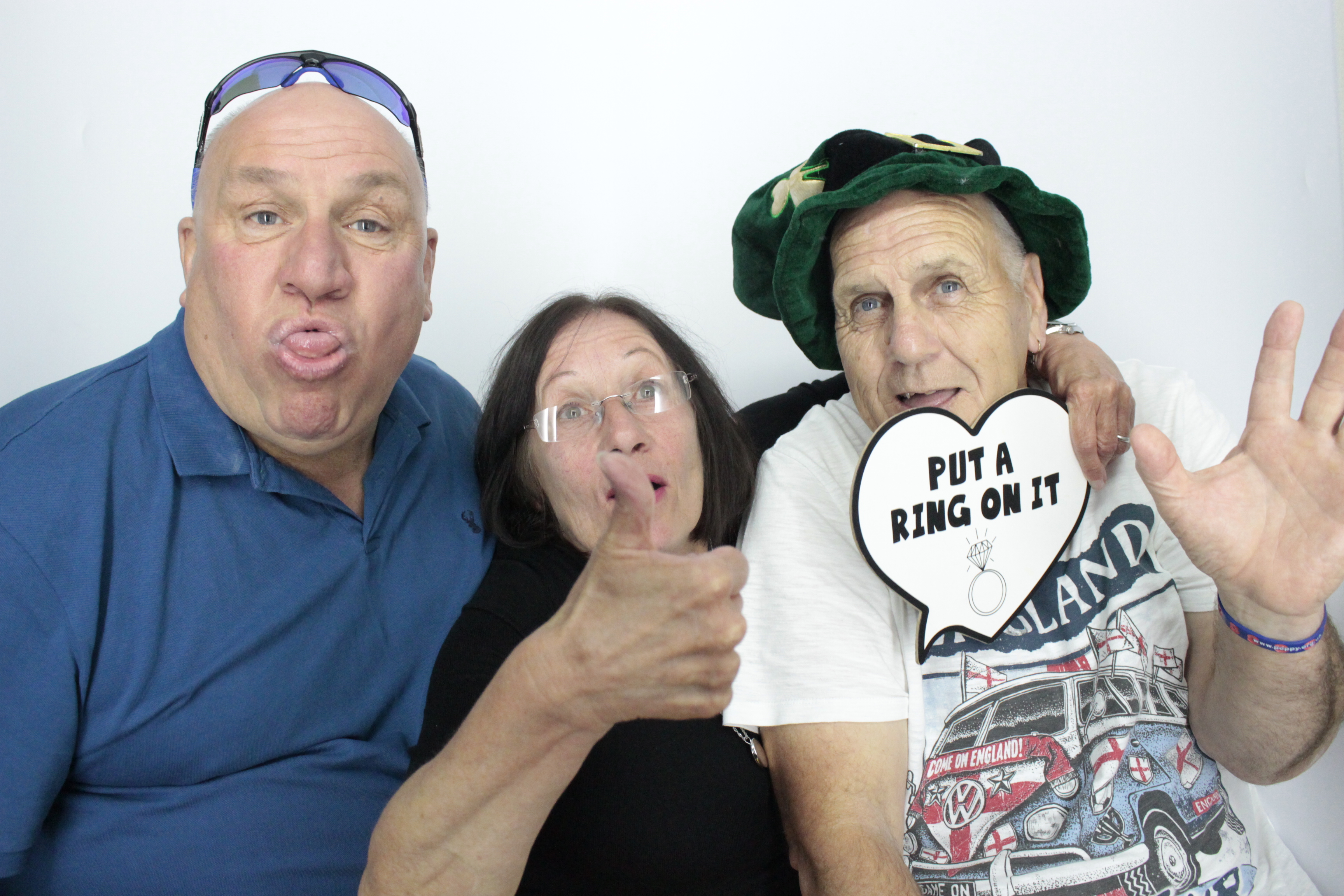 Elaine's Birthday Party | View more photos from the event at gallery.myphotoboothexperience.co.uk/u/MyPhotoBoothExperienceLtd/Elaines-Birthday-Party