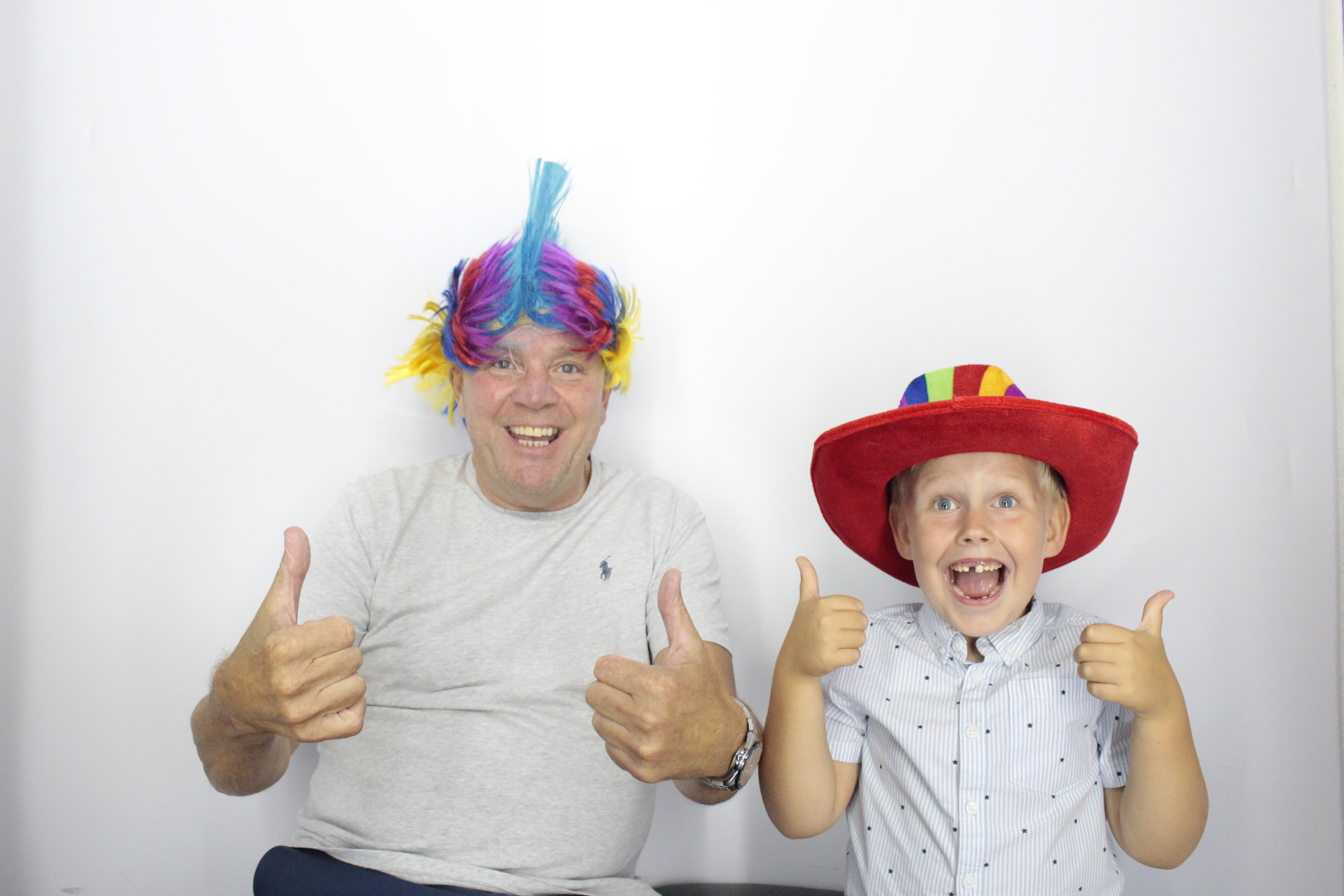 Elaine's Birthday Party | View more photos from the event at gallery.myphotoboothexperience.co.uk/u/MyPhotoBoothExperienceLtd/Elaines-Birthday-Party