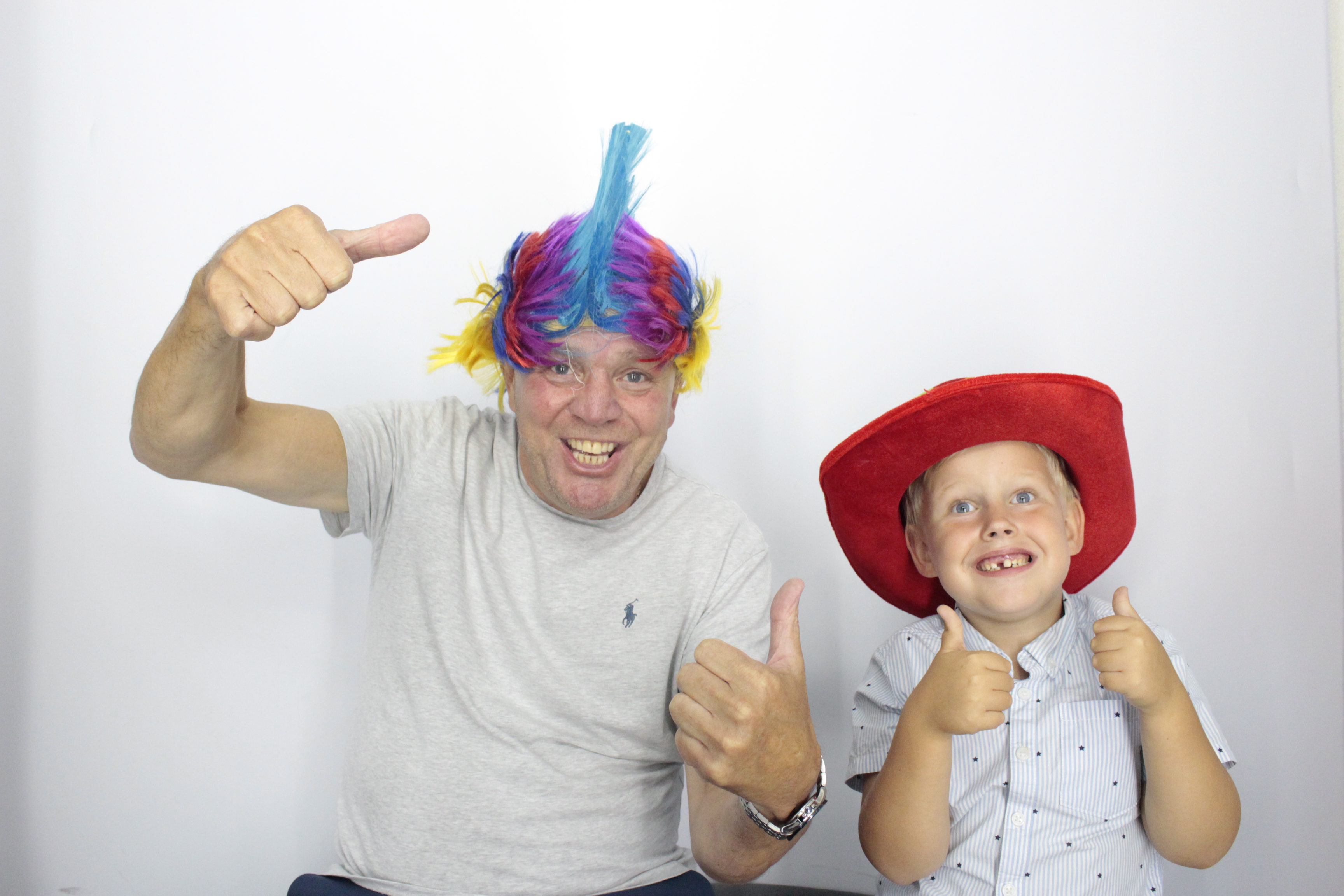 Elaine's Birthday Party | View more photos from the event at gallery.myphotoboothexperience.co.uk/u/MyPhotoBoothExperienceLtd/Elaines-Birthday-Party