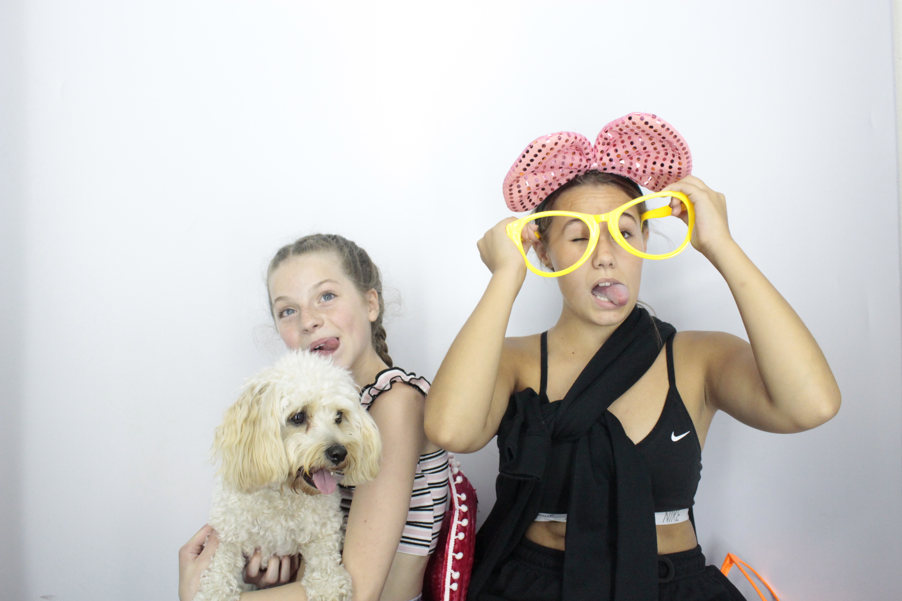 Elaine's Birthday Party | View more photos from the event at gallery.myphotoboothexperience.co.uk/u/MyPhotoBoothExperienceLtd/Elaines-Birthday-Party