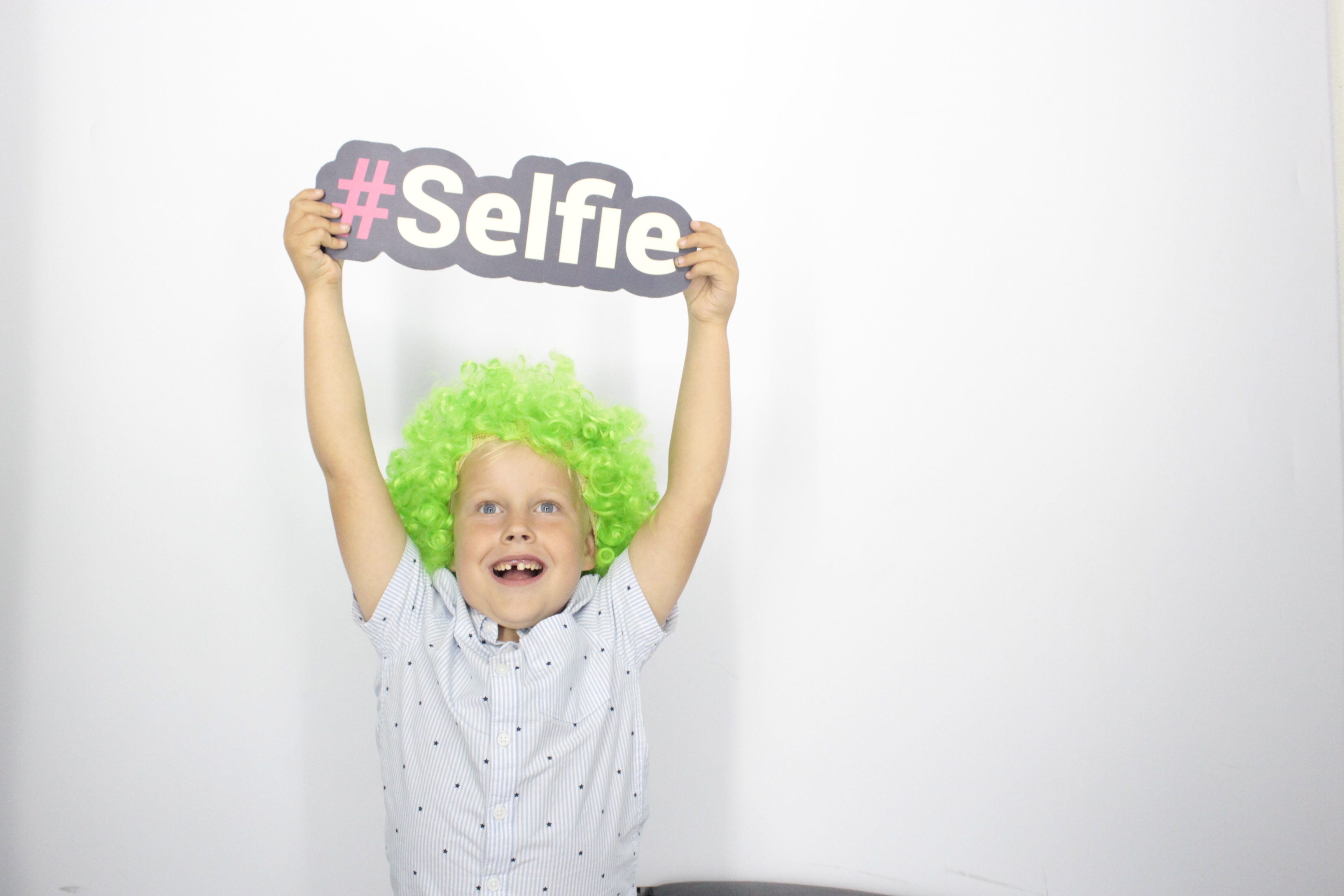 Elaine's Birthday Party | View more photos from the event at gallery.myphotoboothexperience.co.uk/u/MyPhotoBoothExperienceLtd/Elaines-Birthday-Party