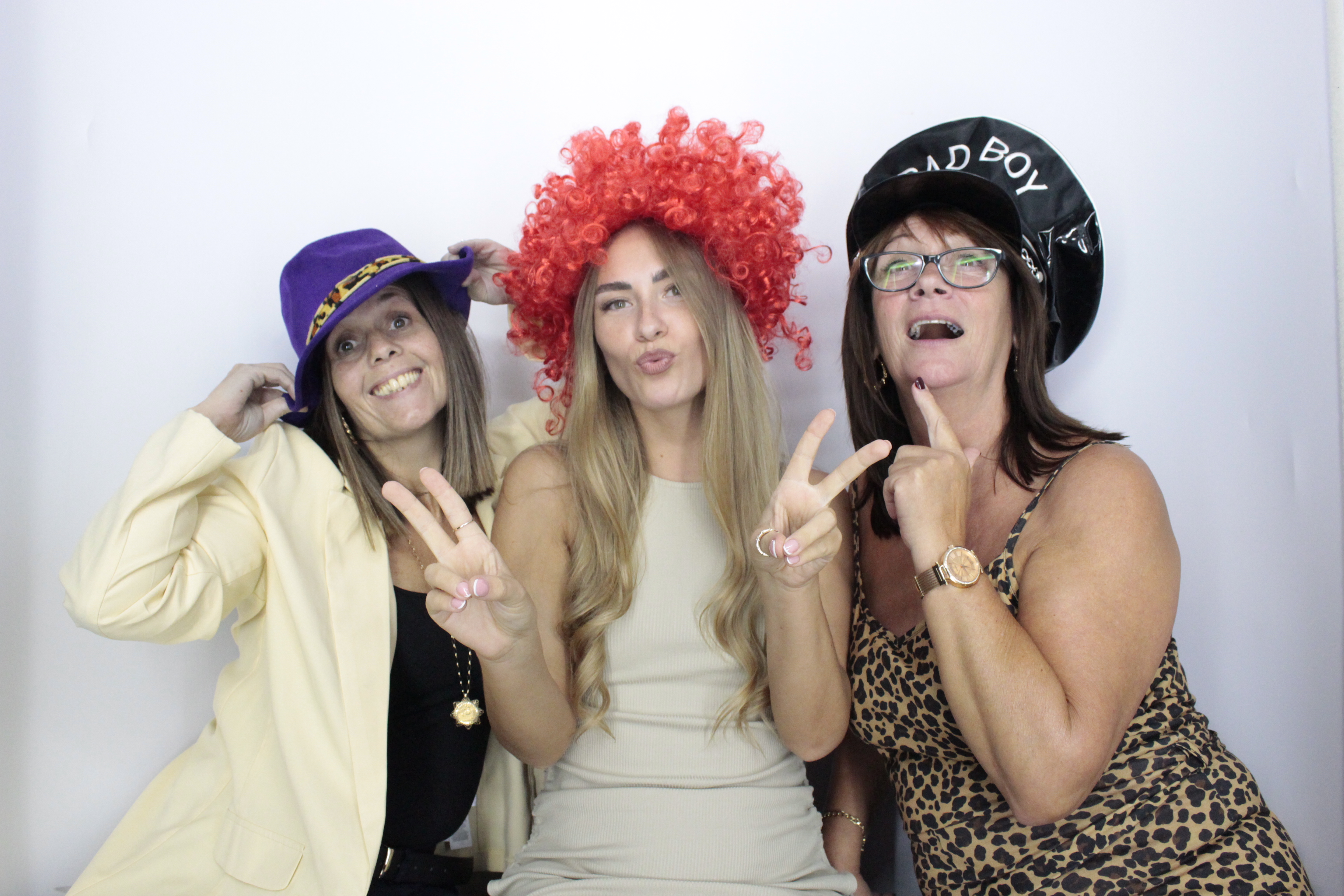 Elaine's Birthday Party | View more photos from the event at gallery.myphotoboothexperience.co.uk/u/MyPhotoBoothExperienceLtd/Elaines-Birthday-Party