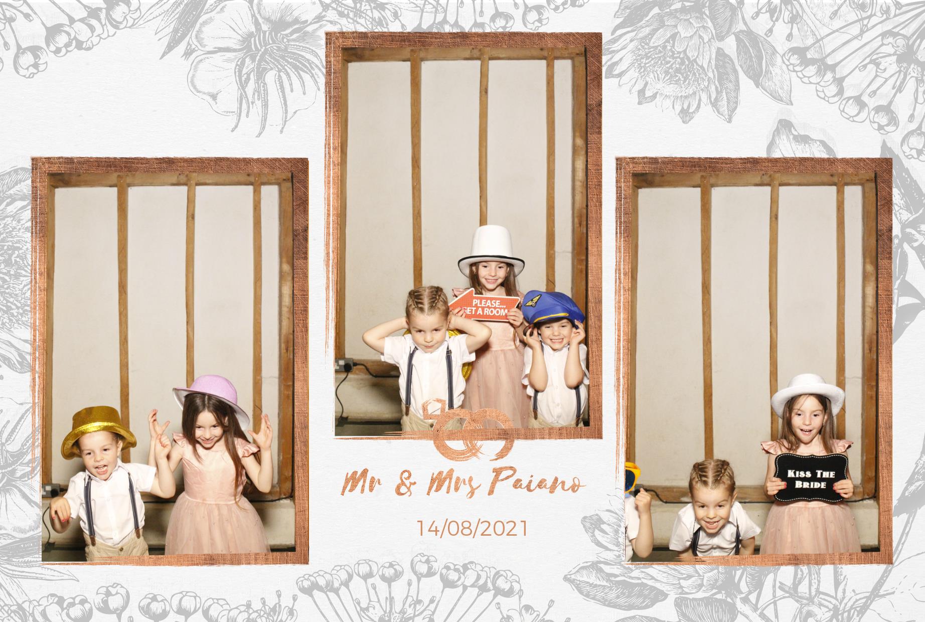 Gino & Amy's Wedding | View more photos from the event at gallery.myphotoboothexperience.co.uk/u/MyPhotoBoothExperienceLtd/Gino-Amys-Wedding