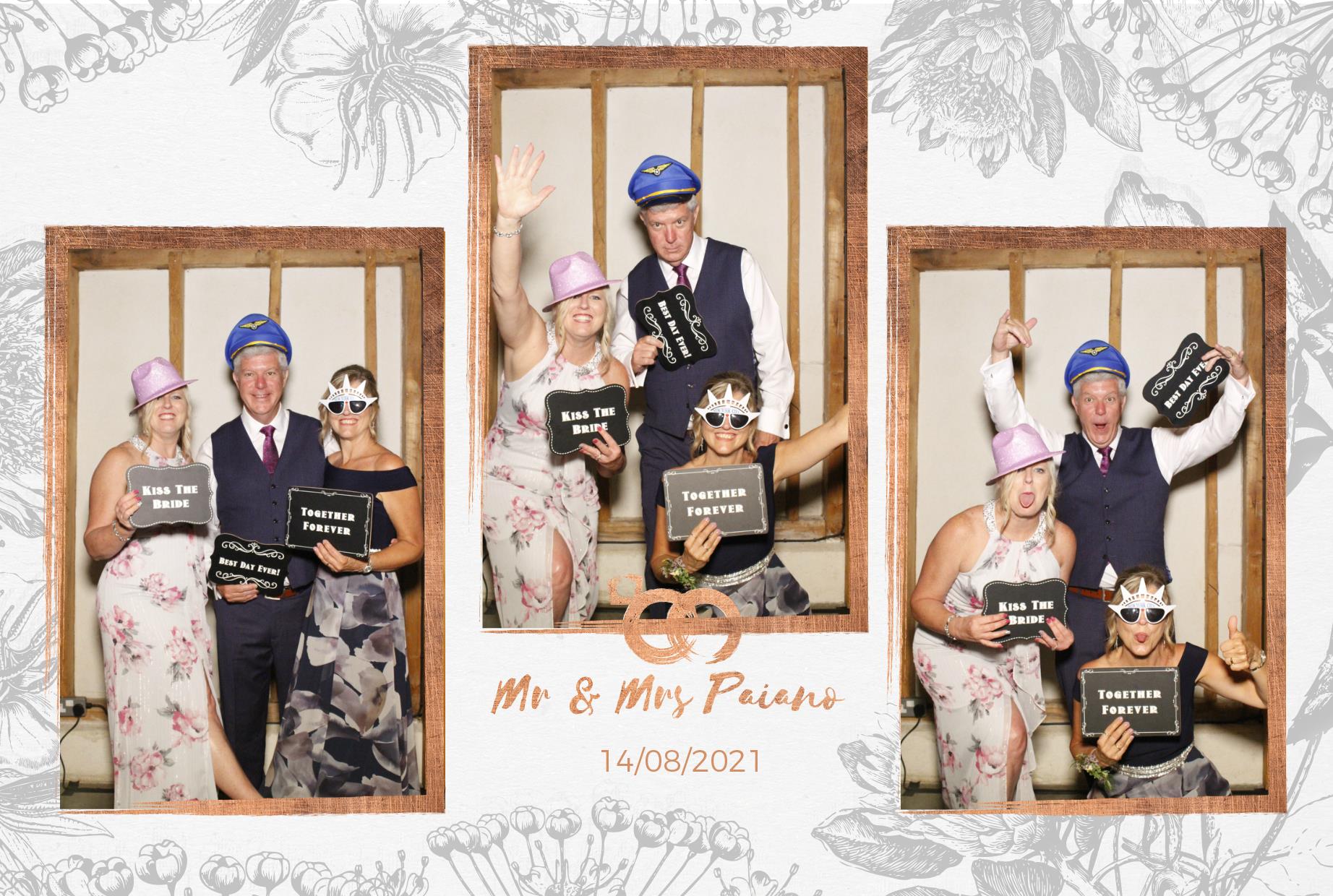 Gino & Amy's Wedding | View more photos from the event at gallery.myphotoboothexperience.co.uk/u/MyPhotoBoothExperienceLtd/Gino-Amys-Wedding