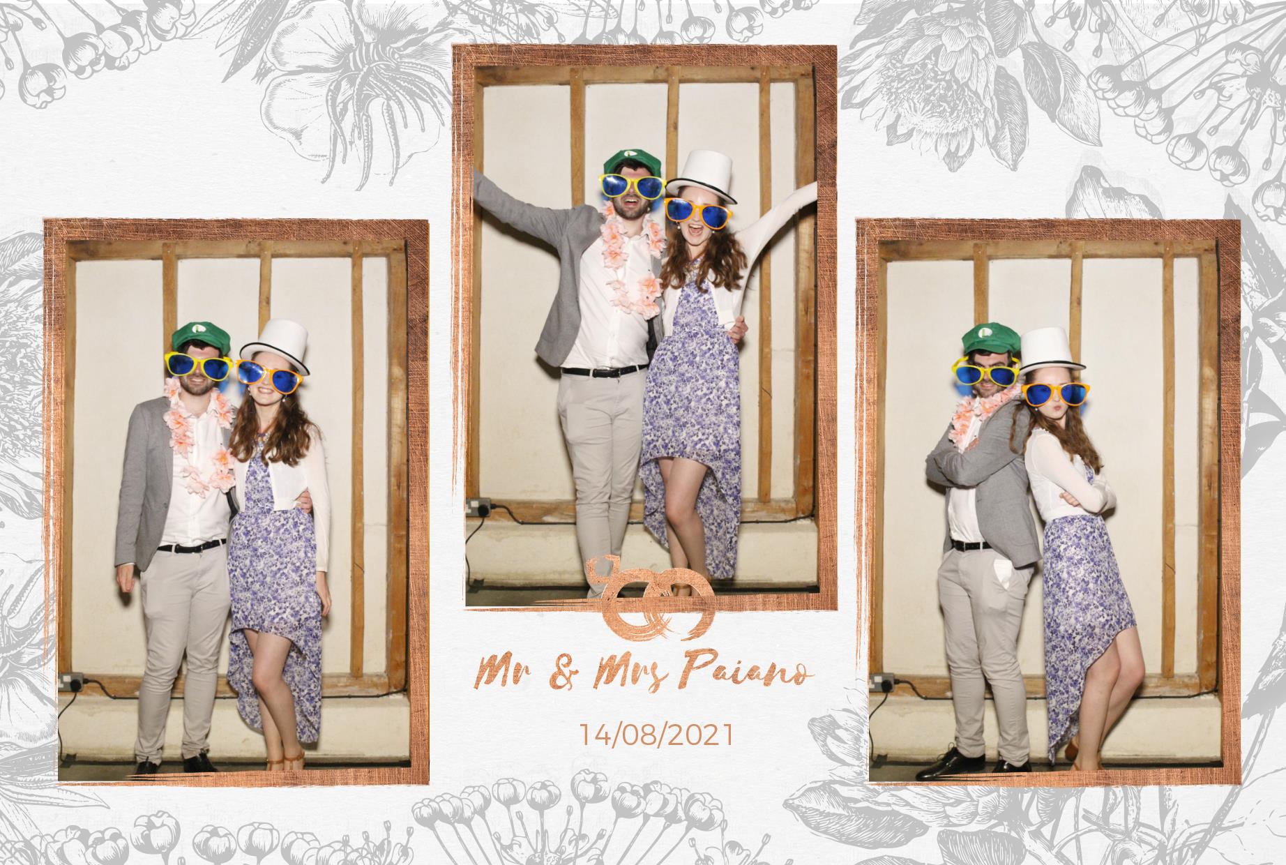 Gino & Amy's Wedding | View more photos from the event at gallery.myphotoboothexperience.co.uk/u/MyPhotoBoothExperienceLtd/Gino-Amys-Wedding