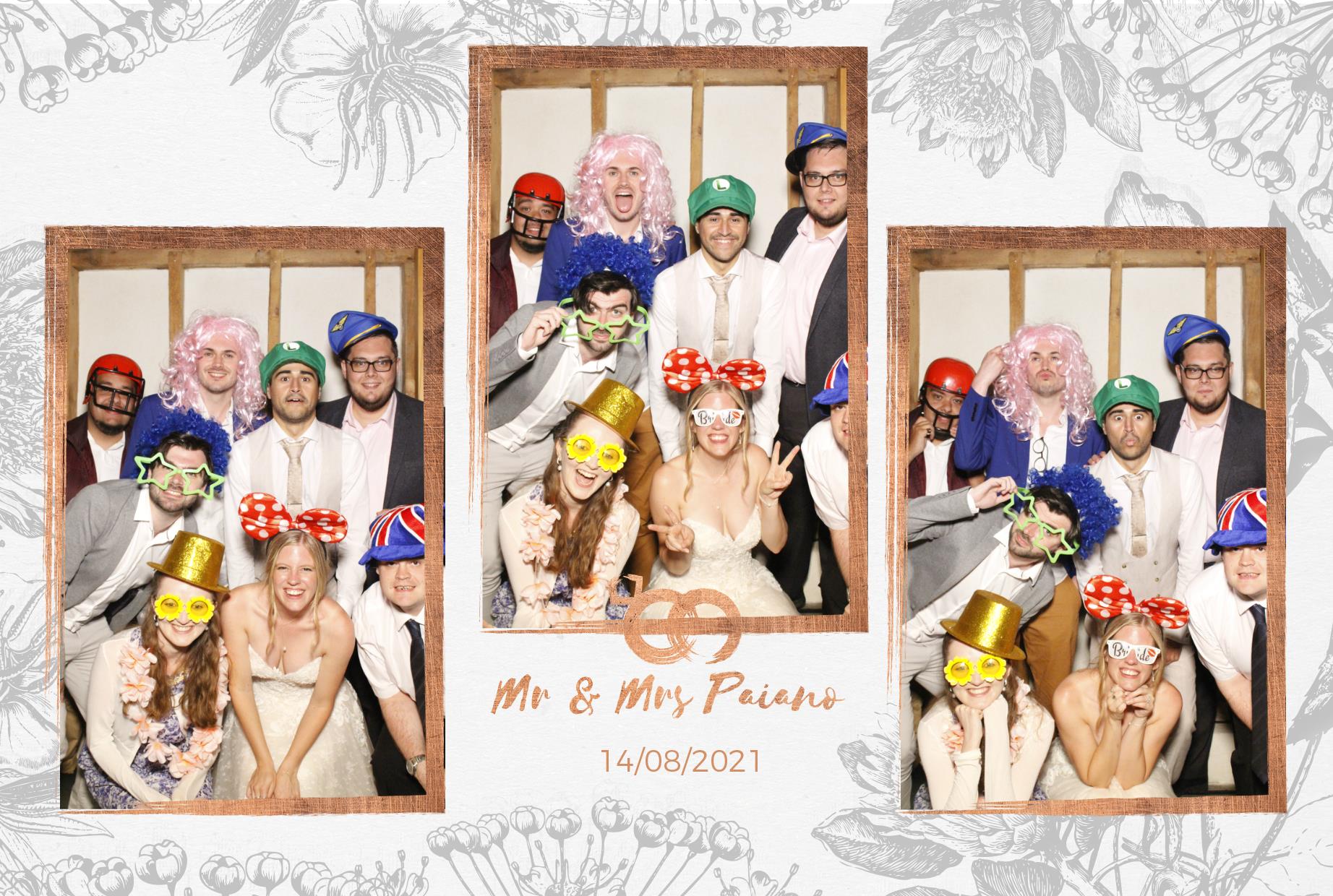 Gino & Amy's Wedding | View more photos from the event at gallery.myphotoboothexperience.co.uk/u/MyPhotoBoothExperienceLtd/Gino-Amys-Wedding