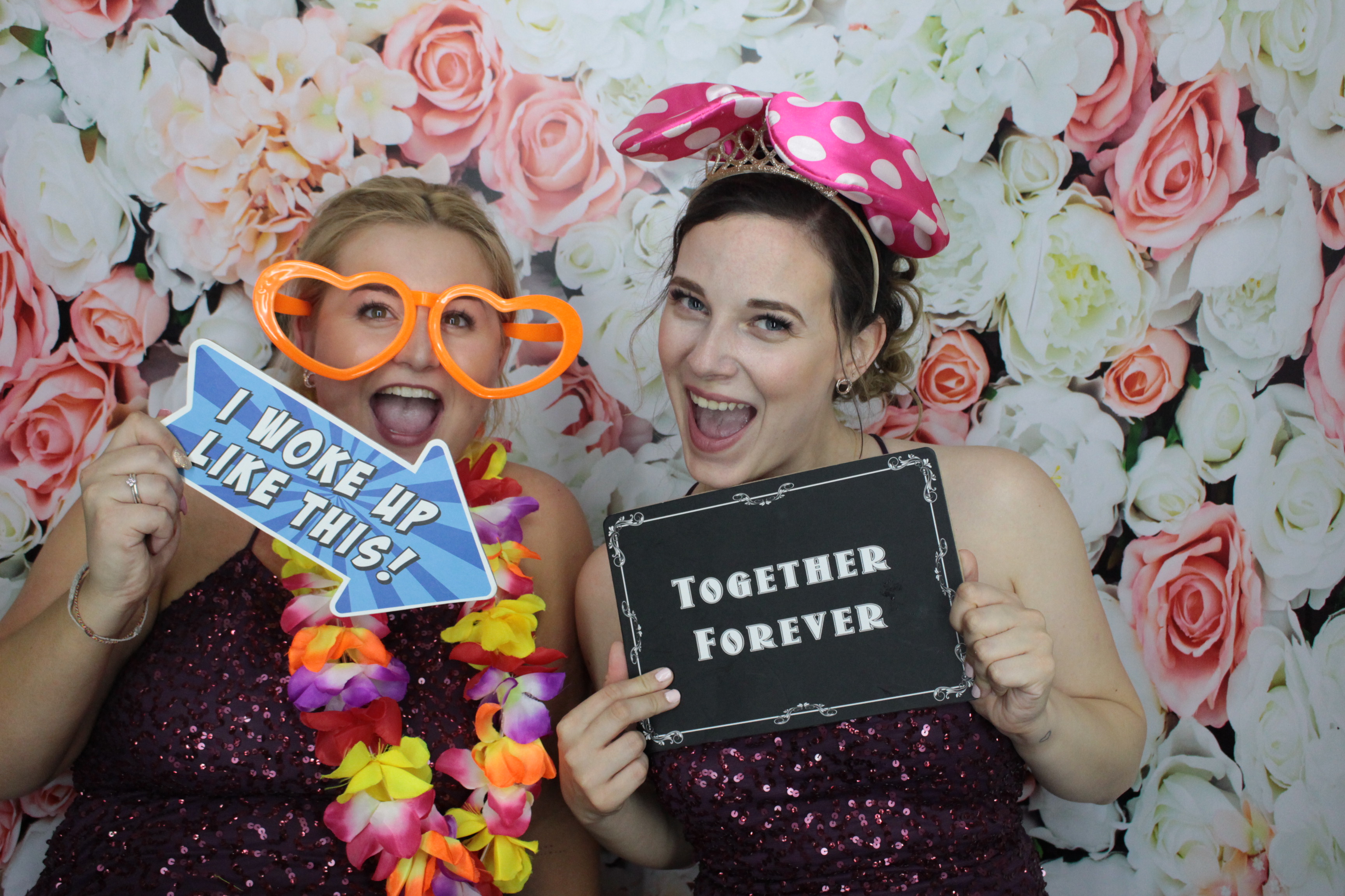 Harry and Hannah's Wedding  | View more photos from the event at gallery.myphotoboothexperience.co.uk/u/MyPhotoBoothExperienceLtd/Harry-and-Hannahs-Wedding