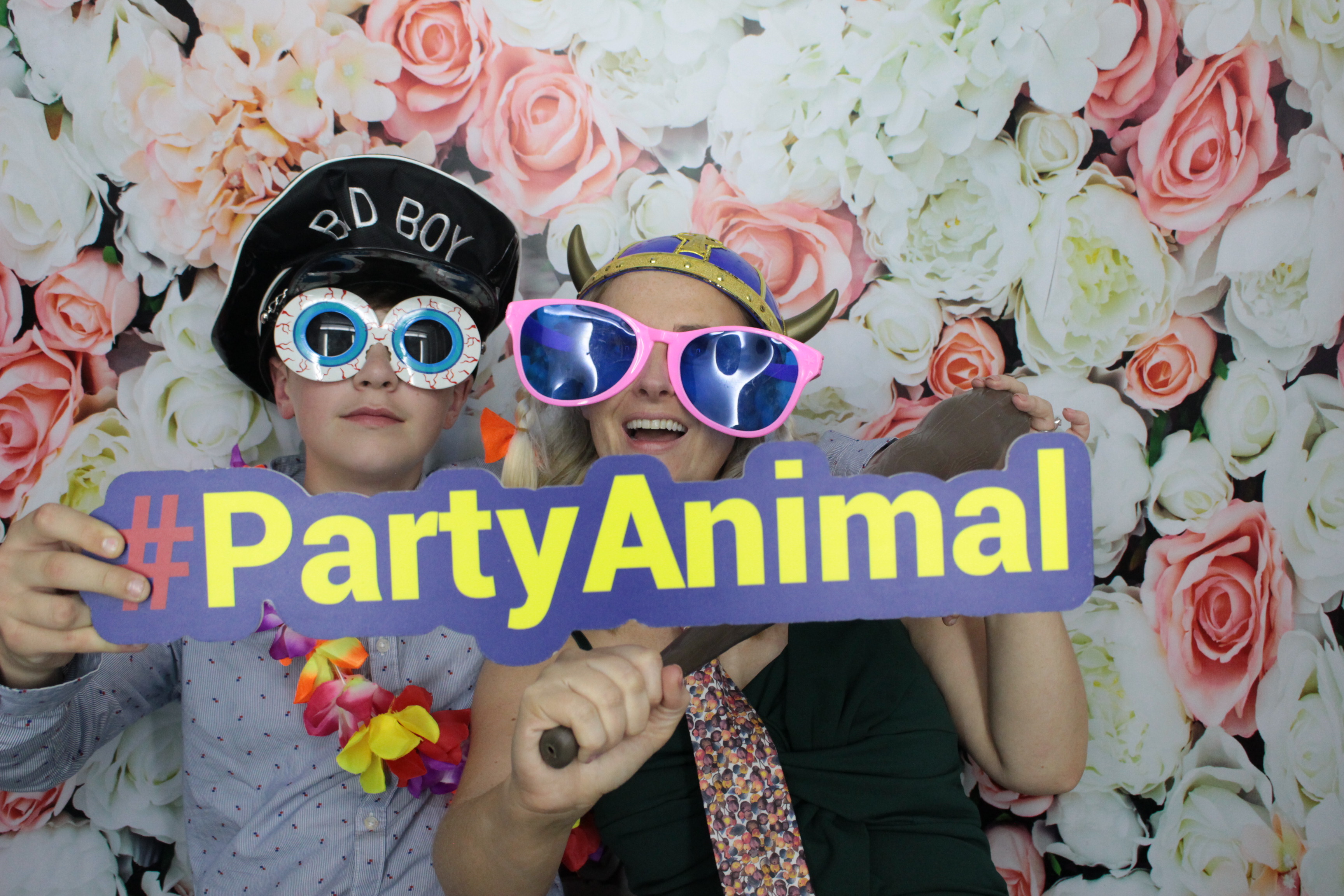 Harry and Hannah's Wedding  | View more photos from the event at gallery.myphotoboothexperience.co.uk/u/MyPhotoBoothExperienceLtd/Harry-and-Hannahs-Wedding