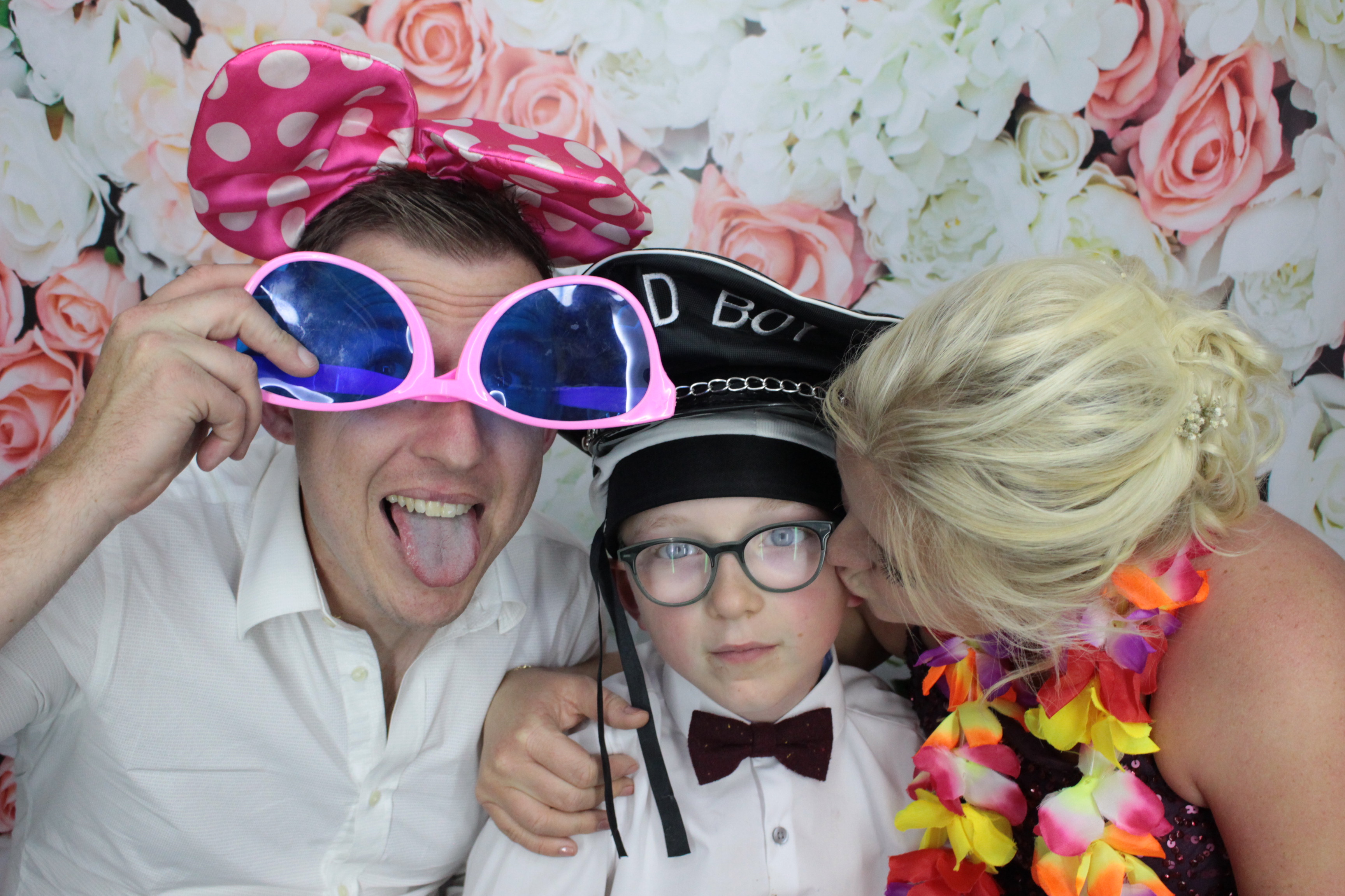 Harry and Hannah's Wedding  | View more photos from the event at gallery.myphotoboothexperience.co.uk/u/MyPhotoBoothExperienceLtd/Harry-and-Hannahs-Wedding