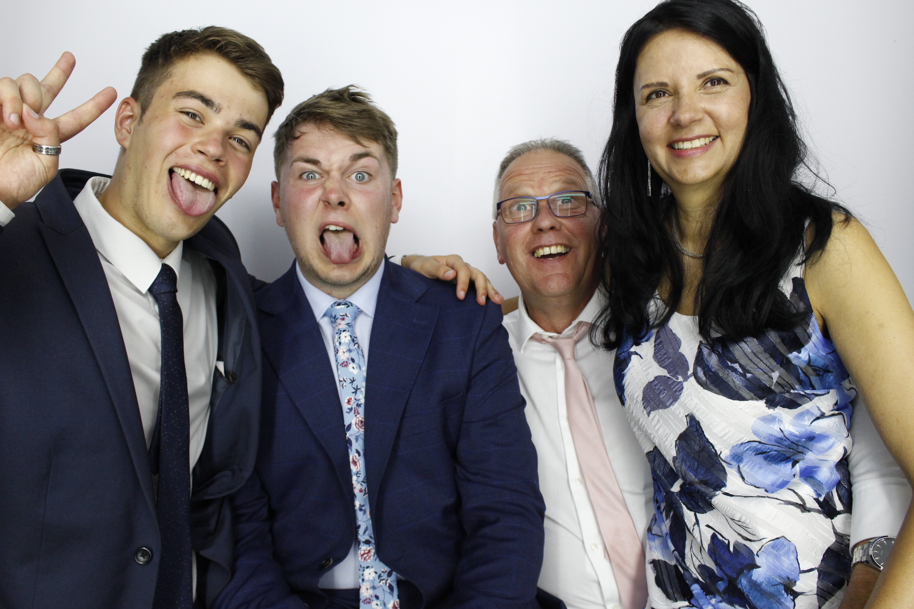 Holly & Ed's Wedding | View more photos from the event at gallery.myphotoboothexperience.co.uk/u/MyPhotoBoothExperienceLtd/Holly-Eds-Wedding