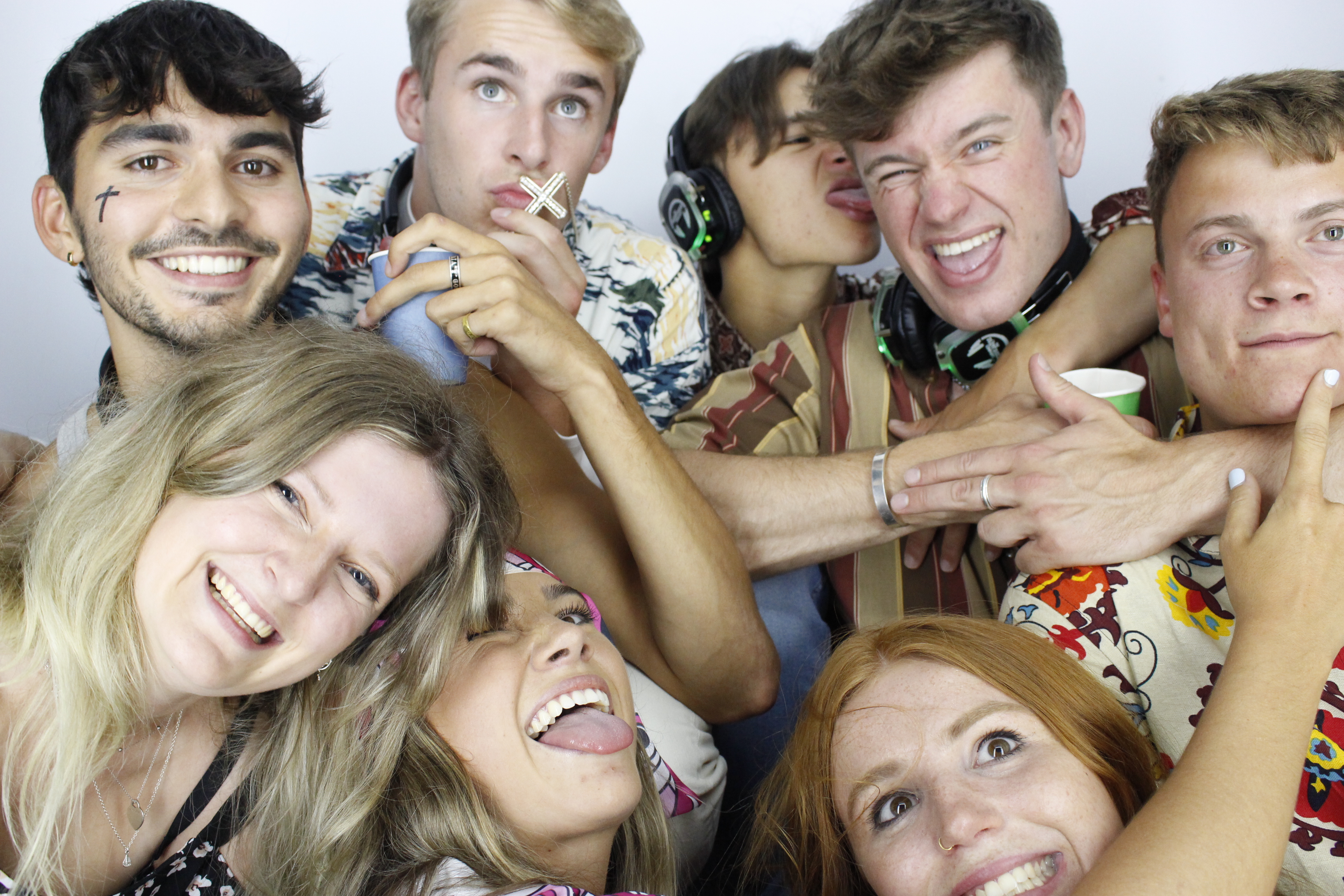 Hugo's 21st Birthday  | View more photos from the event at gallery.myphotoboothexperience.co.uk/u/MyPhotoBoothExperienceLtd/Hugos-21st-Birthday