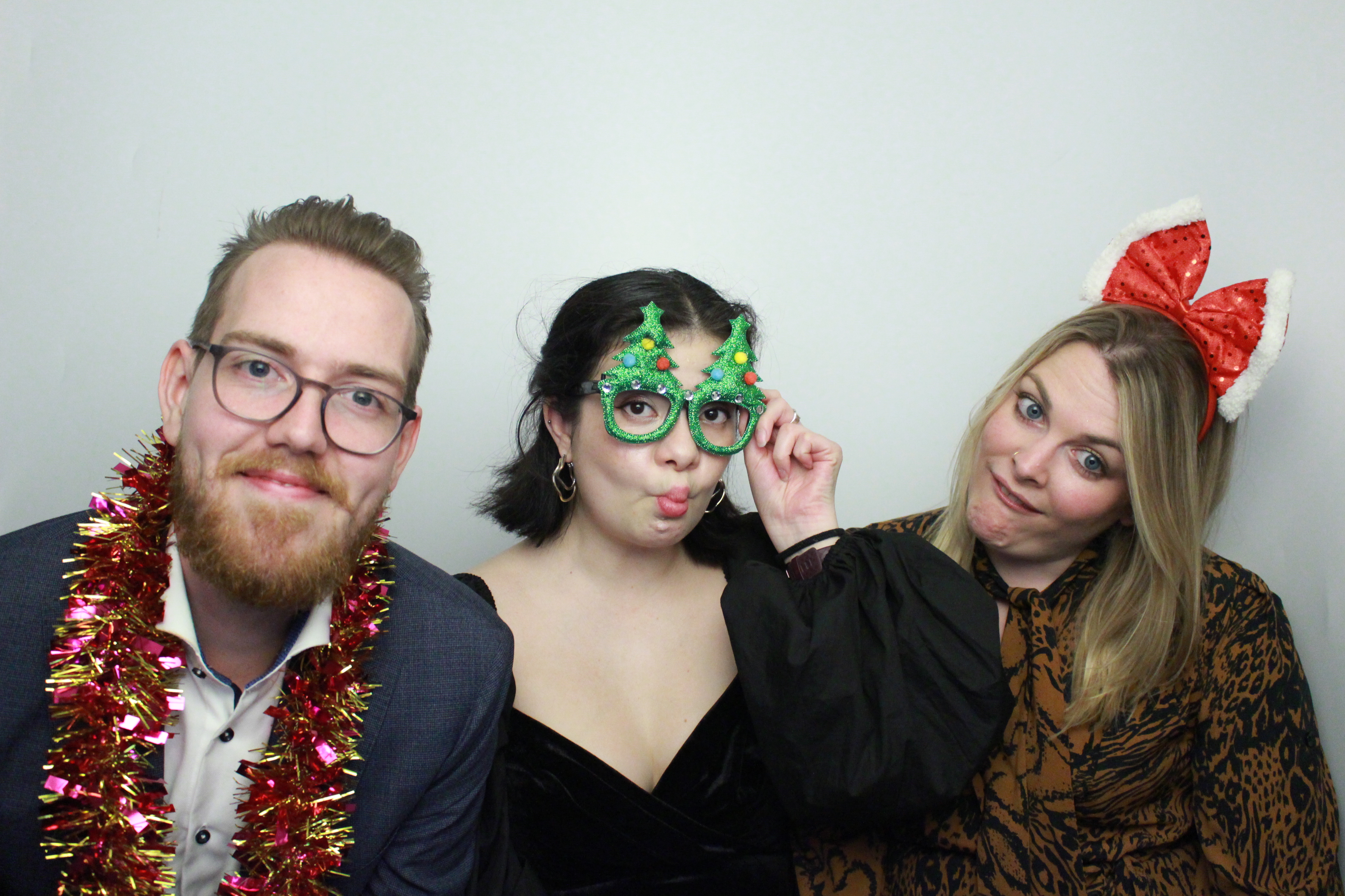 Hyve Christmas Party | View more photos from the event at gallery.myphotoboothexperience.co.uk/u/MyPhotoBoothExperienceLtd/Hyve-Christmas-Party