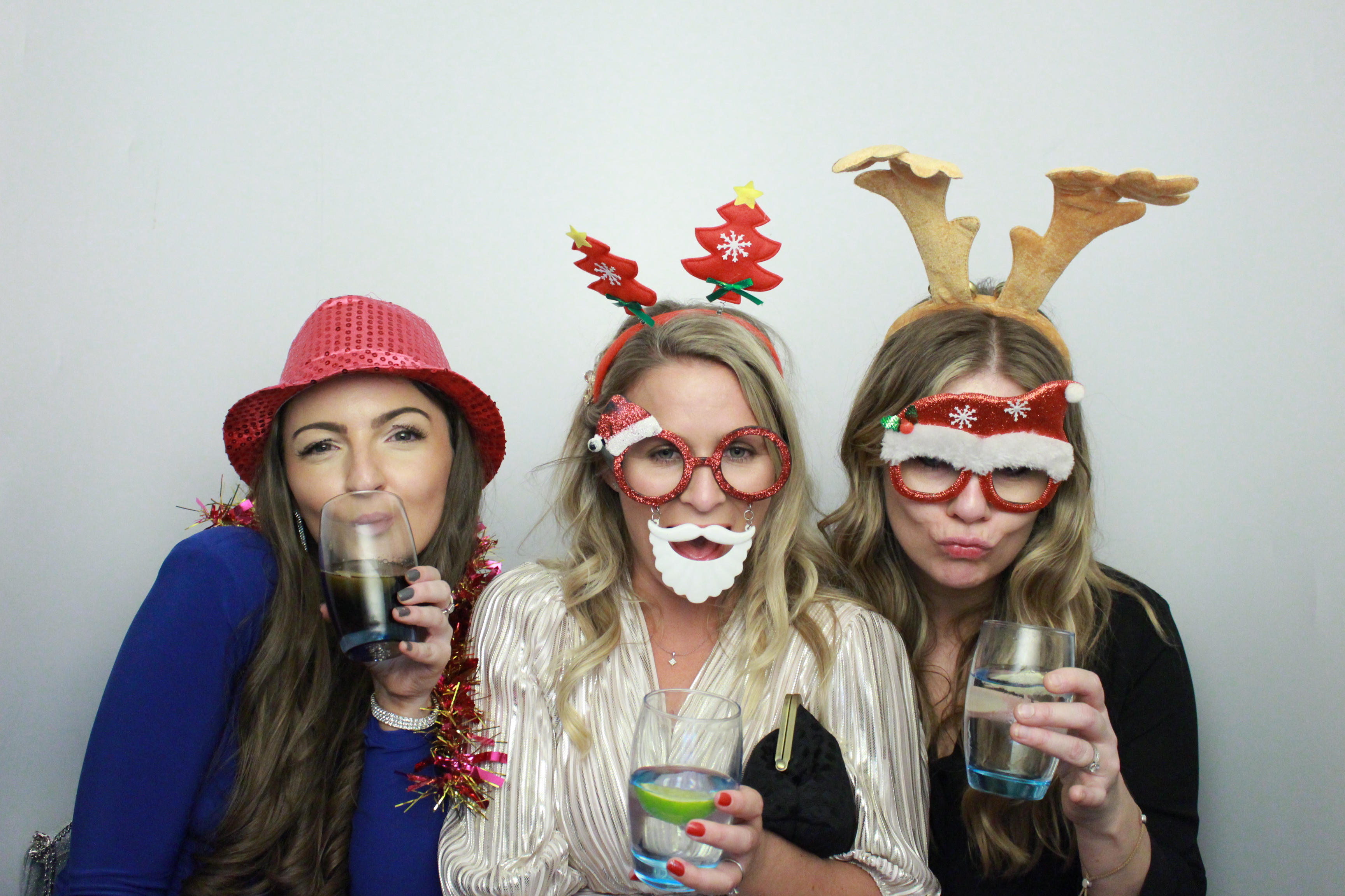 Hyve Christmas Party | View more photos from the event at gallery.myphotoboothexperience.co.uk/u/MyPhotoBoothExperienceLtd/Hyve-Christmas-Party