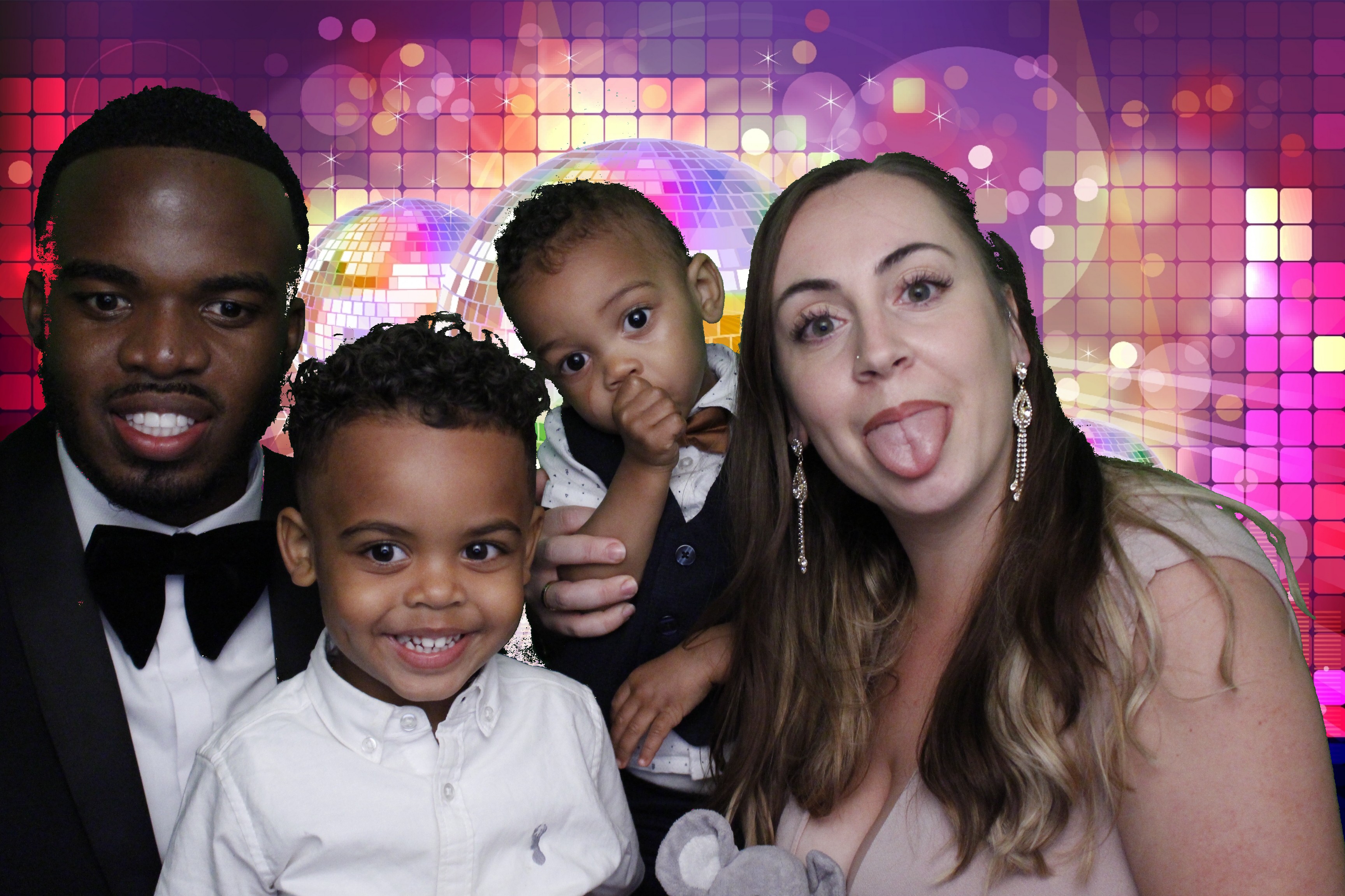 James & Maria's Wedding | View more photos from the event at gallery.myphotoboothexperience.co.uk/u/MyPhotoBoothExperienceLtd/James-Marias-Wedding