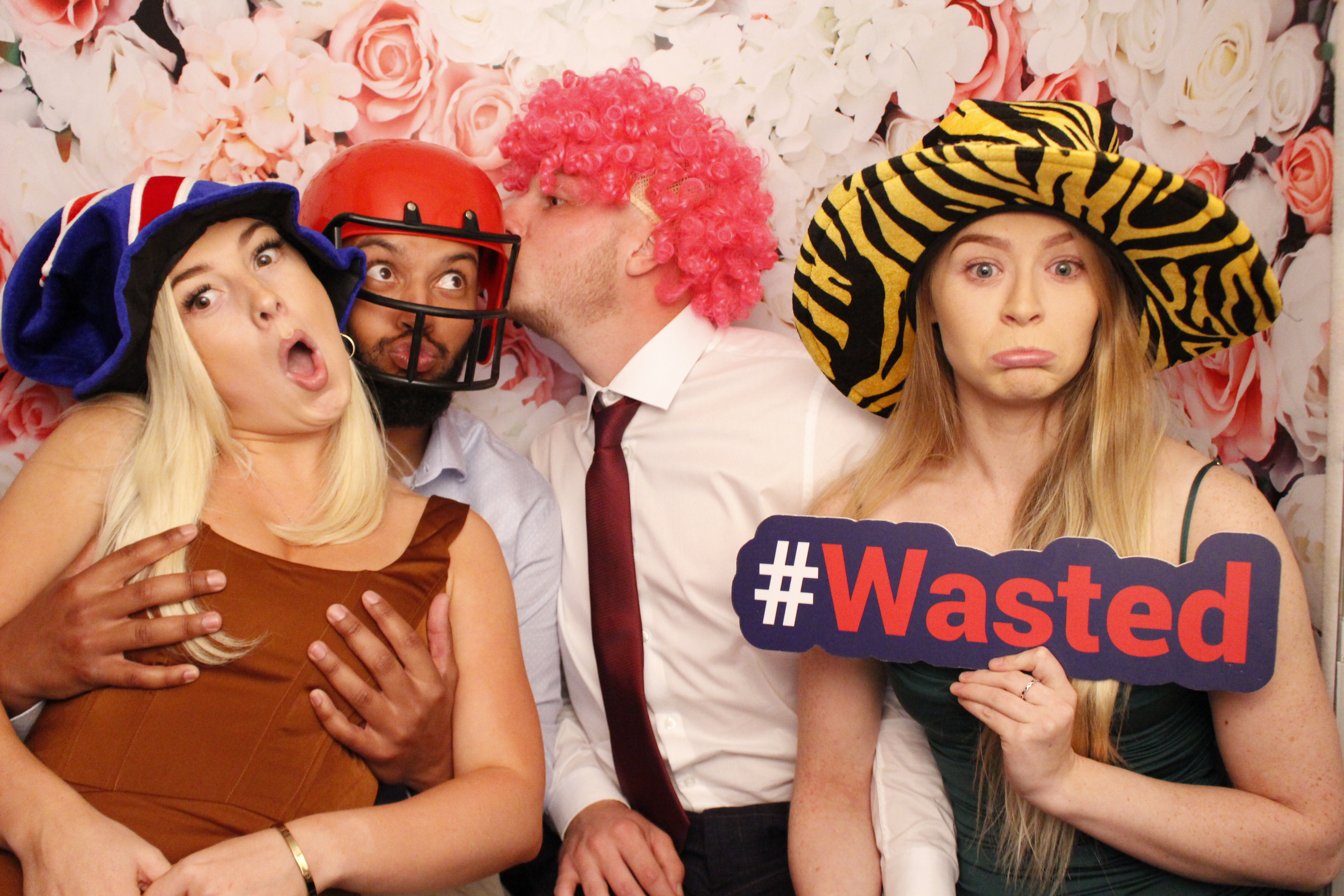 Katy & Sam's Wedding | View more photos from the event at gallery.myphotoboothexperience.co.uk/u/MyPhotoBoothExperienceLtd/Katy-Sams-Wedding