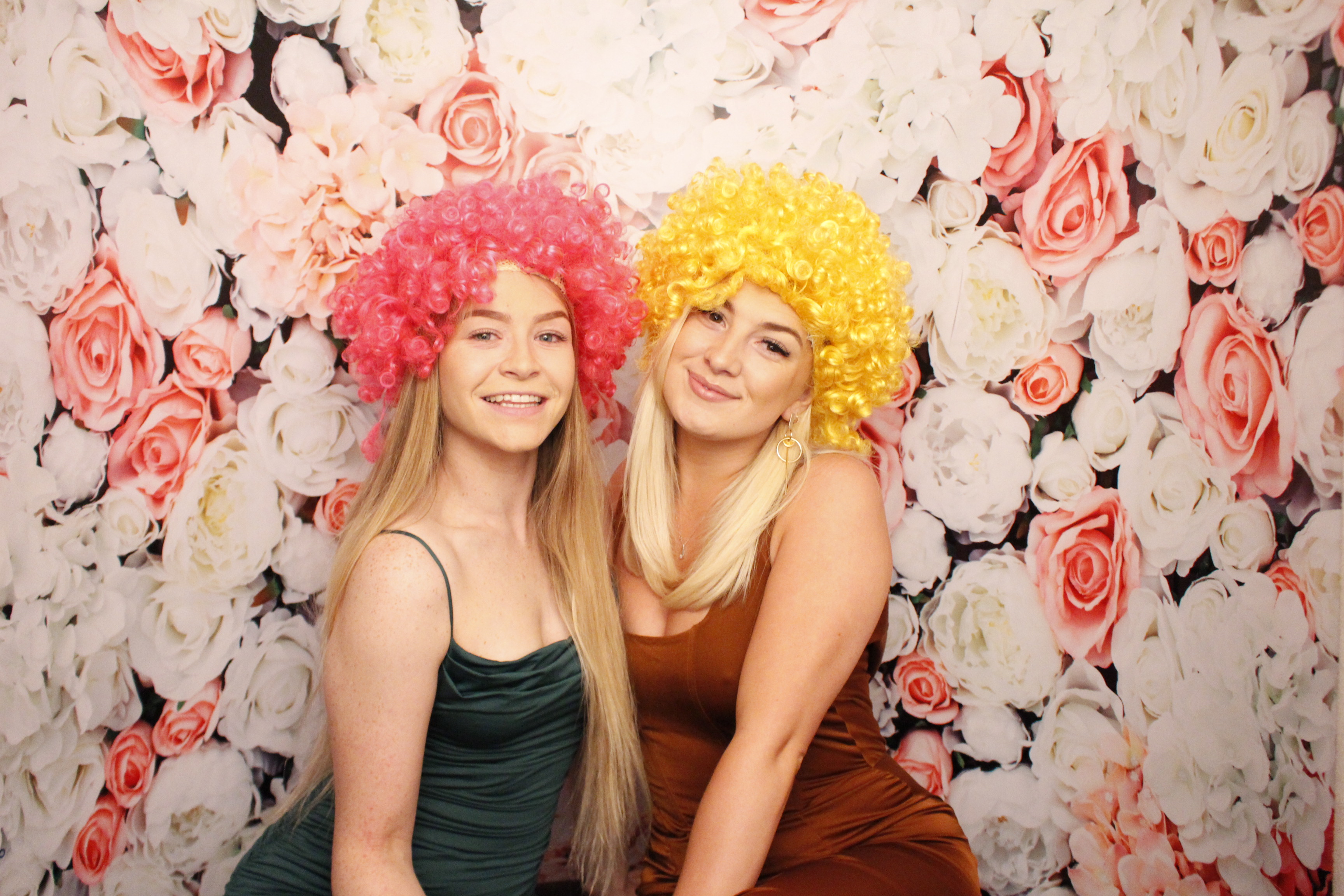 Katy & Sam's Wedding | View more photos from the event at gallery.myphotoboothexperience.co.uk/u/MyPhotoBoothExperienceLtd/Katy-Sams-Wedding