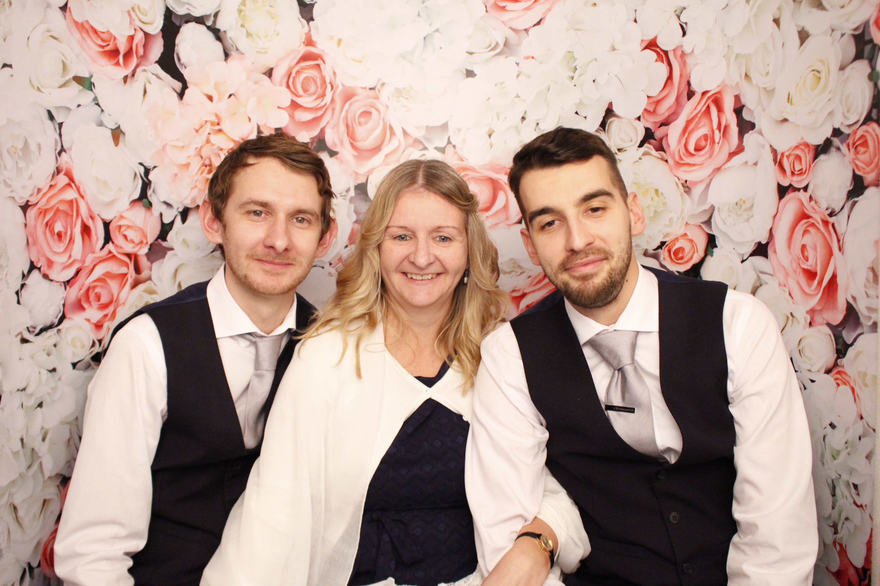 Katy & Sam's Wedding | View more photos from the event at gallery.myphotoboothexperience.co.uk/u/MyPhotoBoothExperienceLtd/Katy-Sams-Wedding