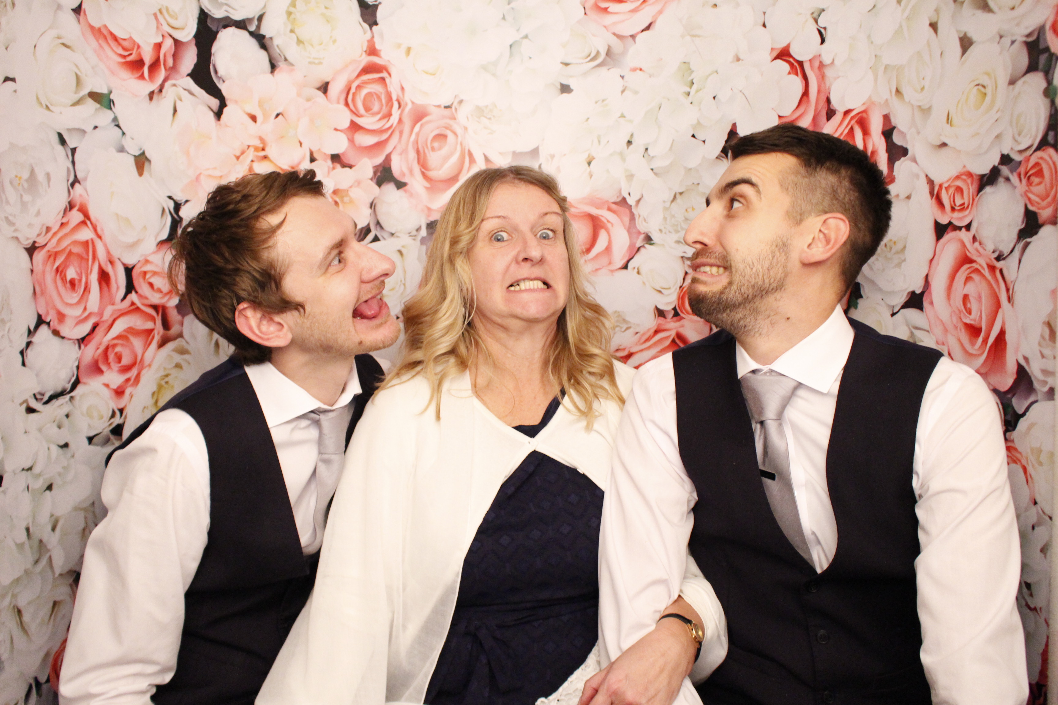 Katy & Sam's Wedding | View more photos from the event at gallery.myphotoboothexperience.co.uk/u/MyPhotoBoothExperienceLtd/Katy-Sams-Wedding