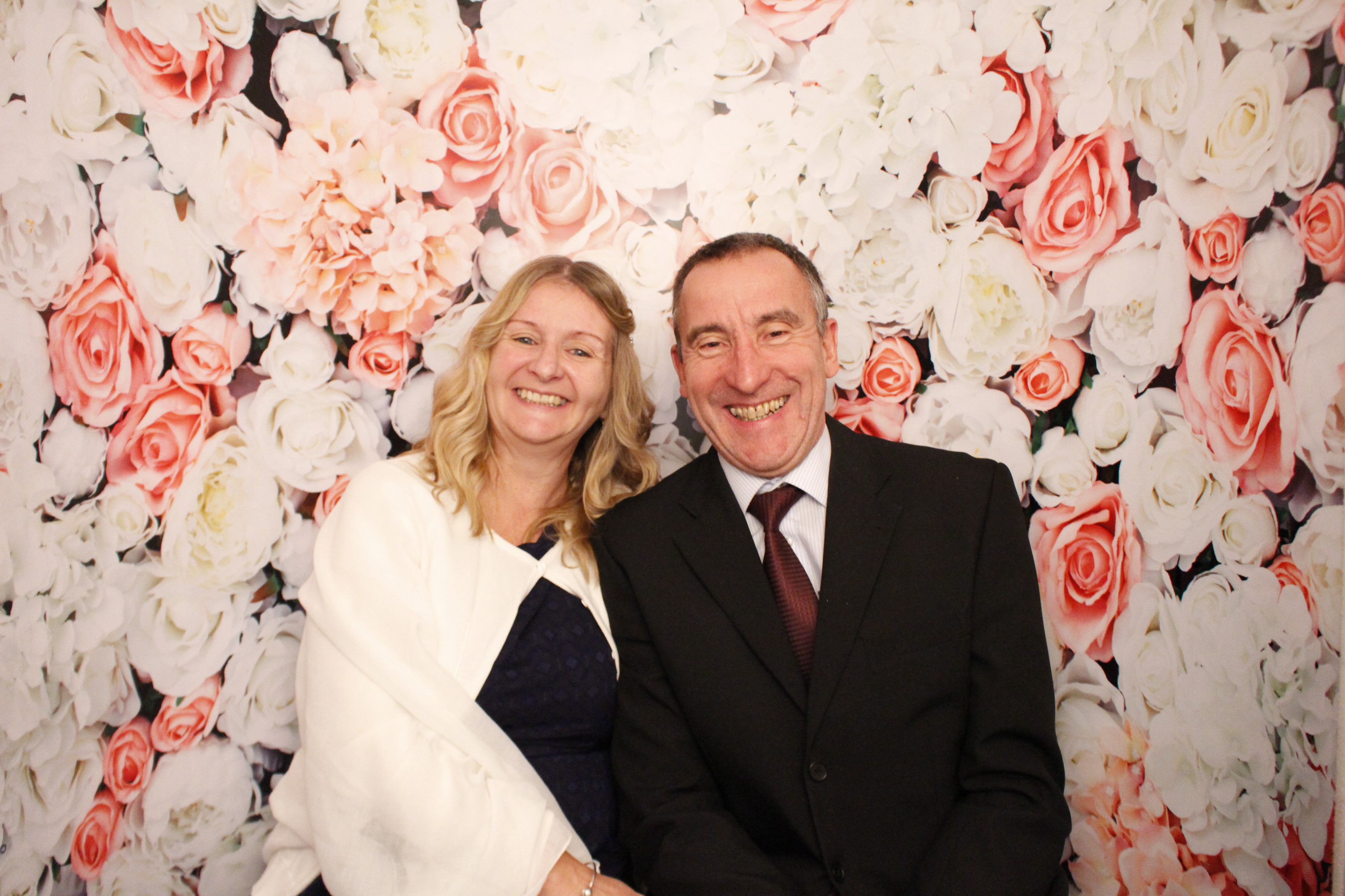 Katy & Sam's Wedding | View more photos from the event at gallery.myphotoboothexperience.co.uk/u/MyPhotoBoothExperienceLtd/Katy-Sams-Wedding