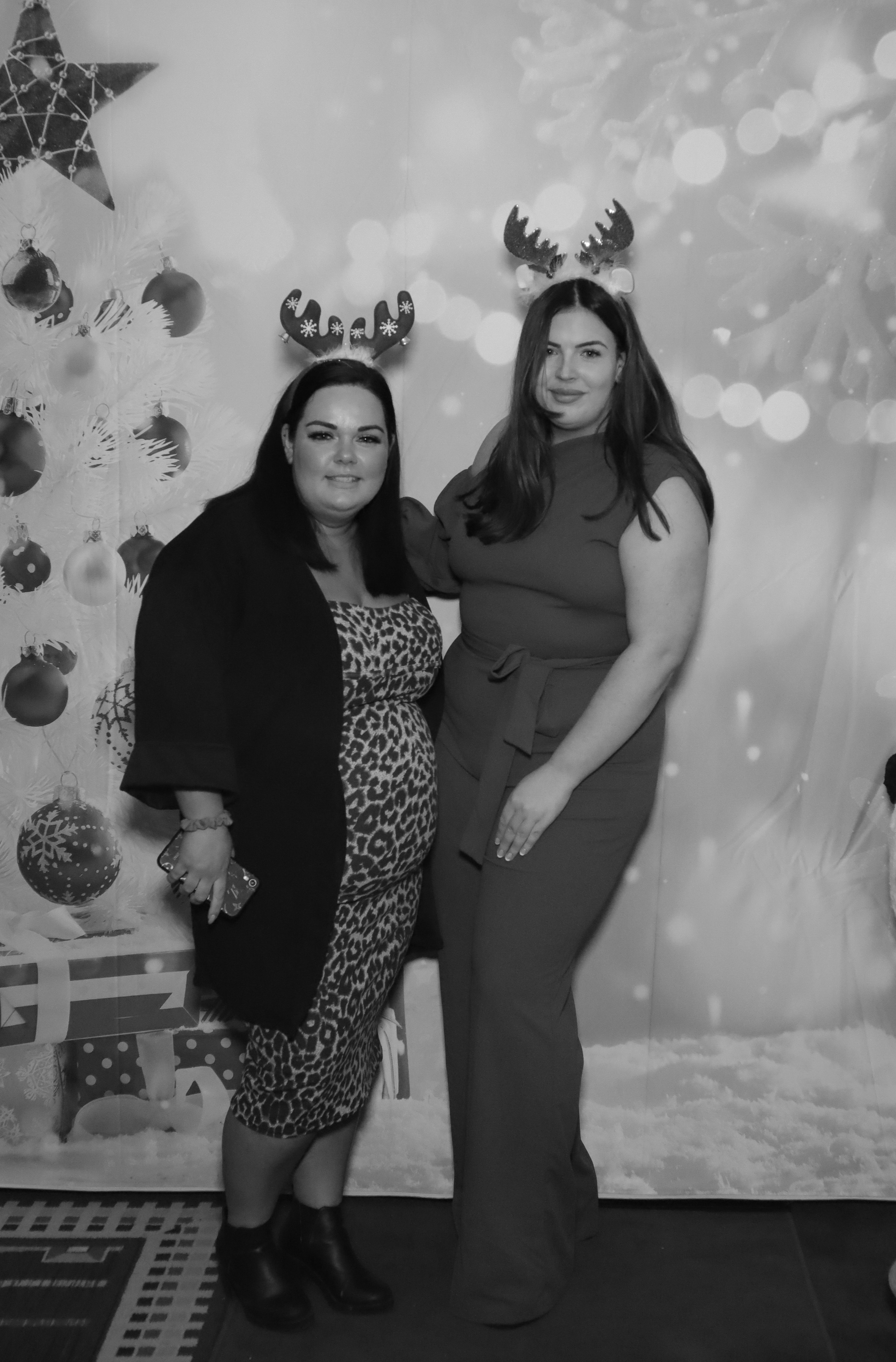 LashBase Christmas Party 2021 | View more photos from the event at gallery.myphotoboothexperience.co.uk/u/MyPhotoBoothExperienceLtd/LashBase-Christmas-Party-2021