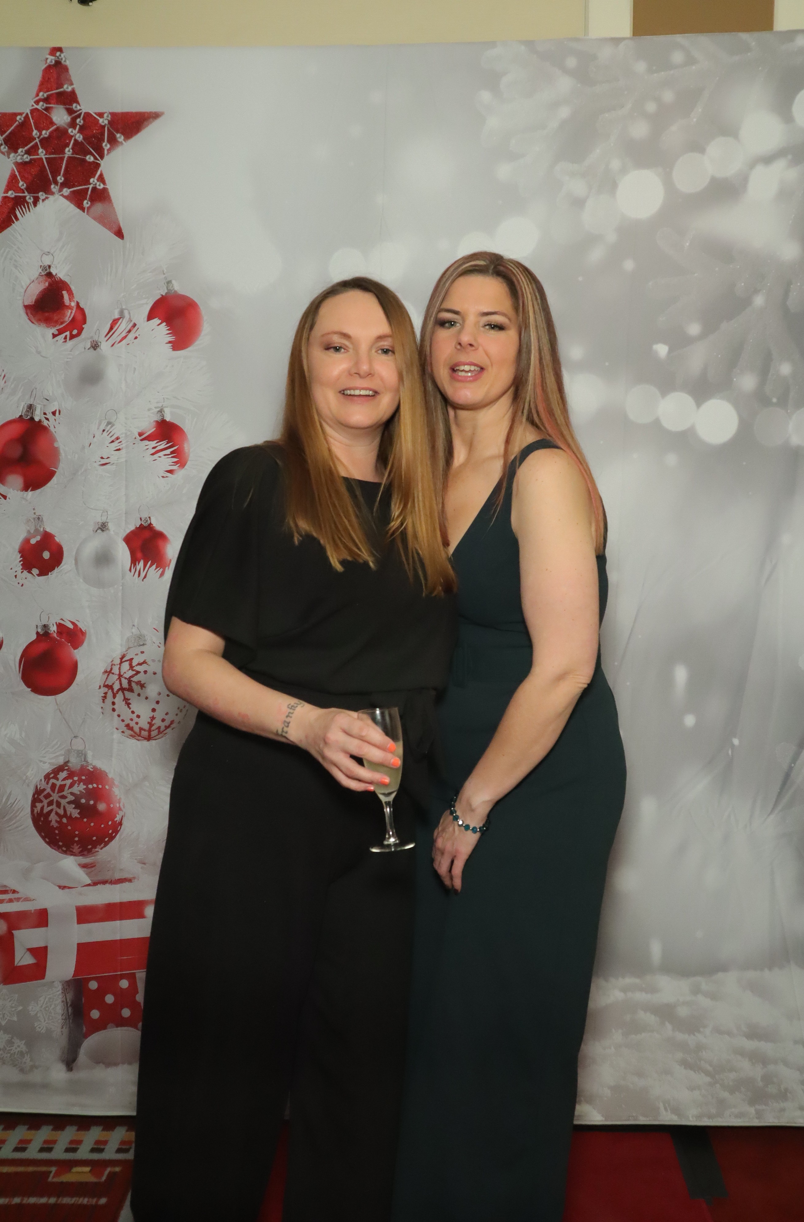 LashBase Christmas Party 2021 | View more photos from the event at gallery.myphotoboothexperience.co.uk/u/MyPhotoBoothExperienceLtd/LashBase-Christmas-Party-2021