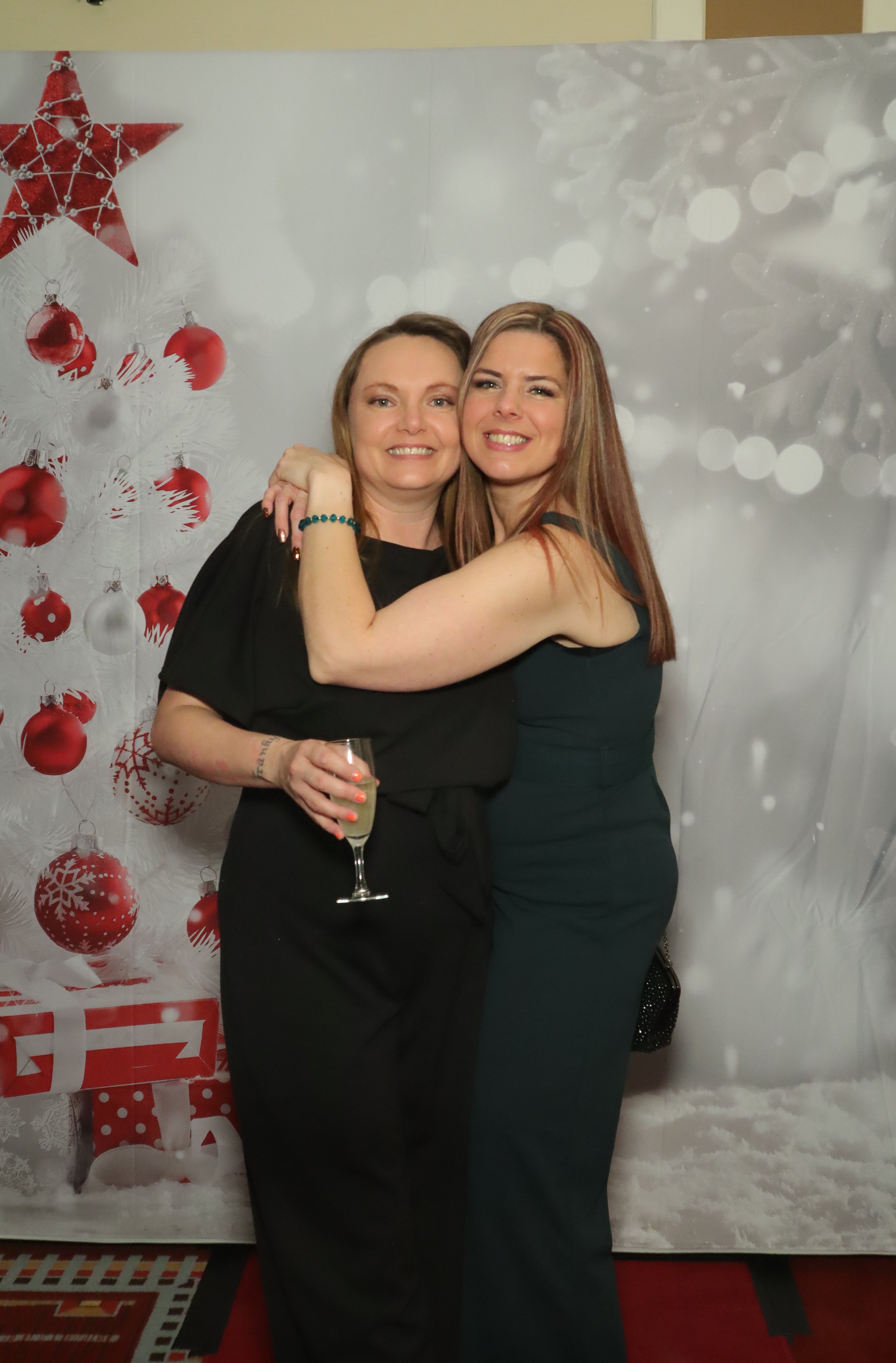 LashBase Christmas Party 2021 | View more photos from the event at gallery.myphotoboothexperience.co.uk/u/MyPhotoBoothExperienceLtd/LashBase-Christmas-Party-2021