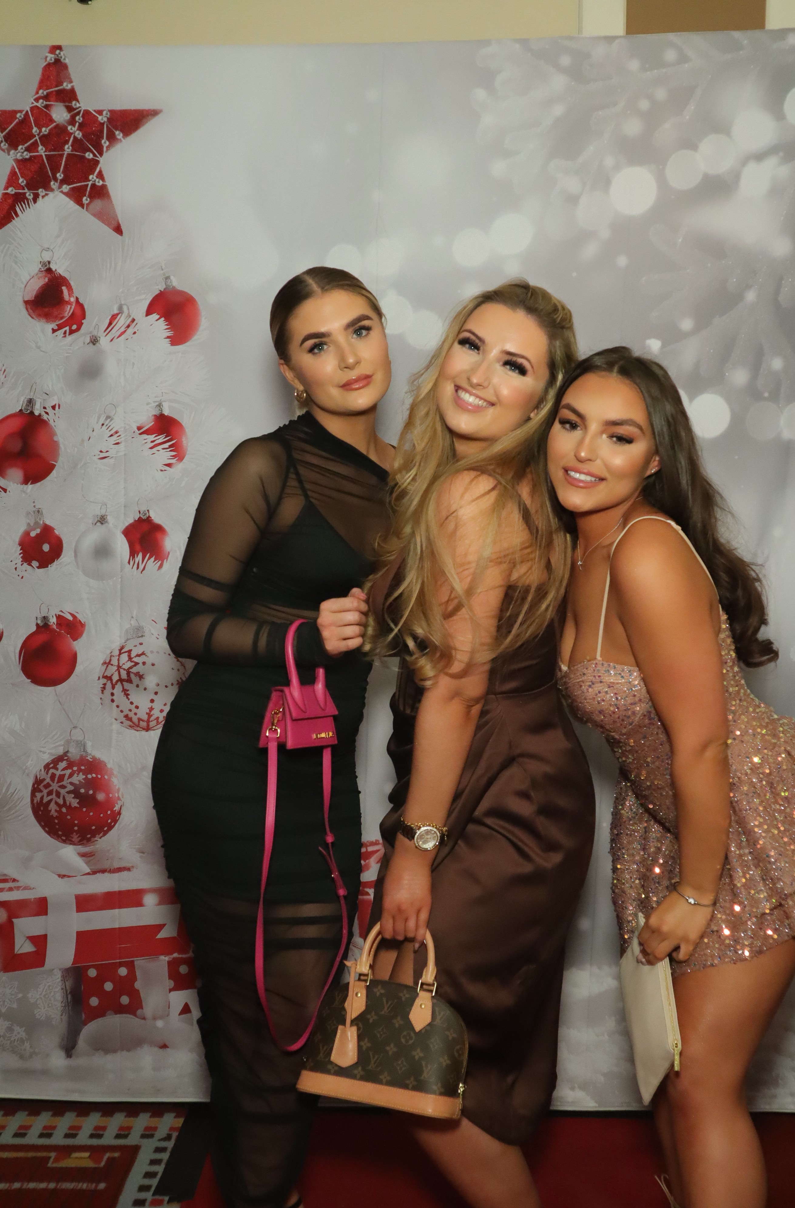 LashBase Christmas Party 2021 | View more photos from the event at gallery.myphotoboothexperience.co.uk/u/MyPhotoBoothExperienceLtd/LashBase-Christmas-Party-2021