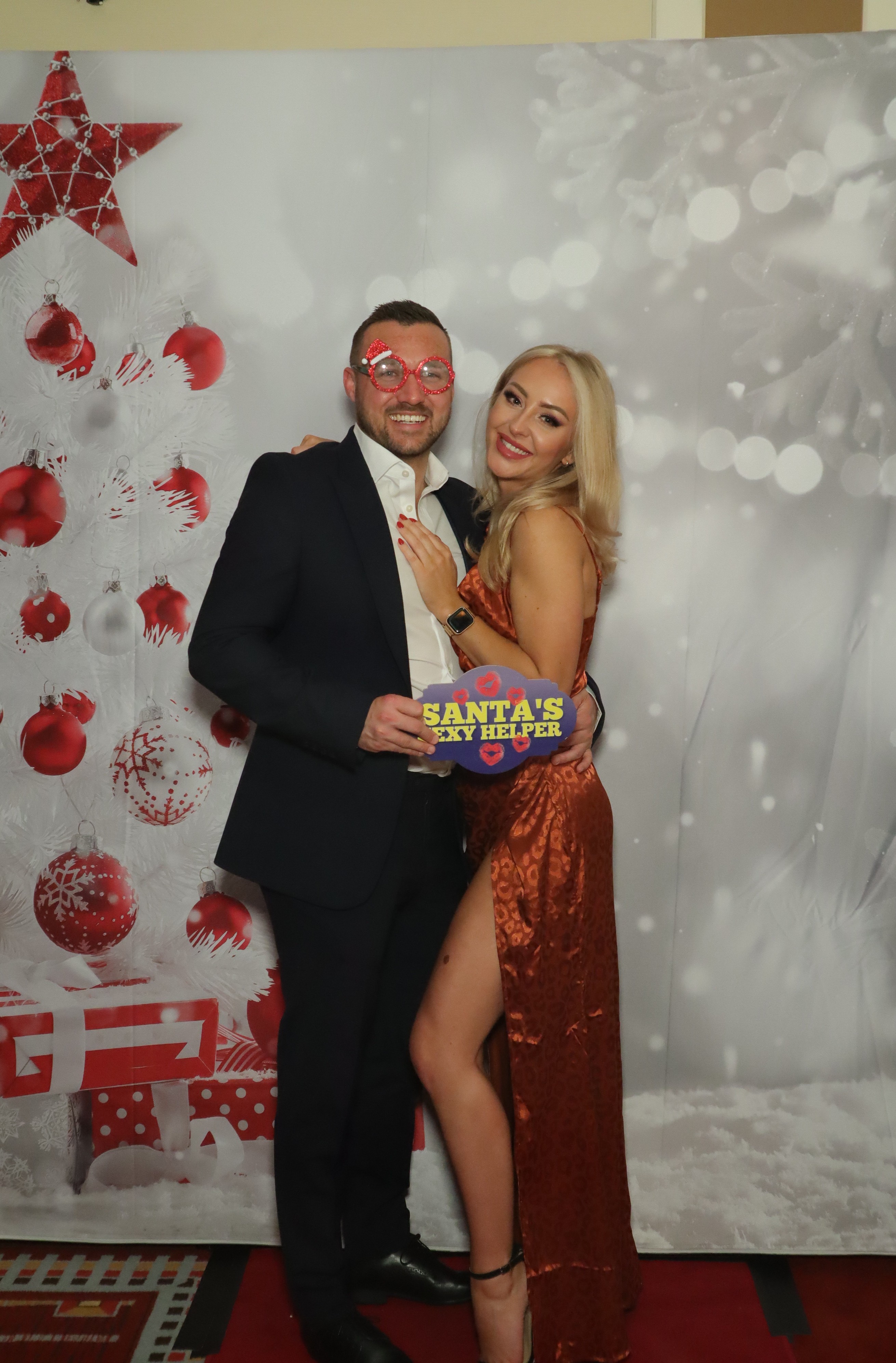 LashBase Christmas Party 2021 | View more photos from the event at gallery.myphotoboothexperience.co.uk/u/MyPhotoBoothExperienceLtd/LashBase-Christmas-Party-2021