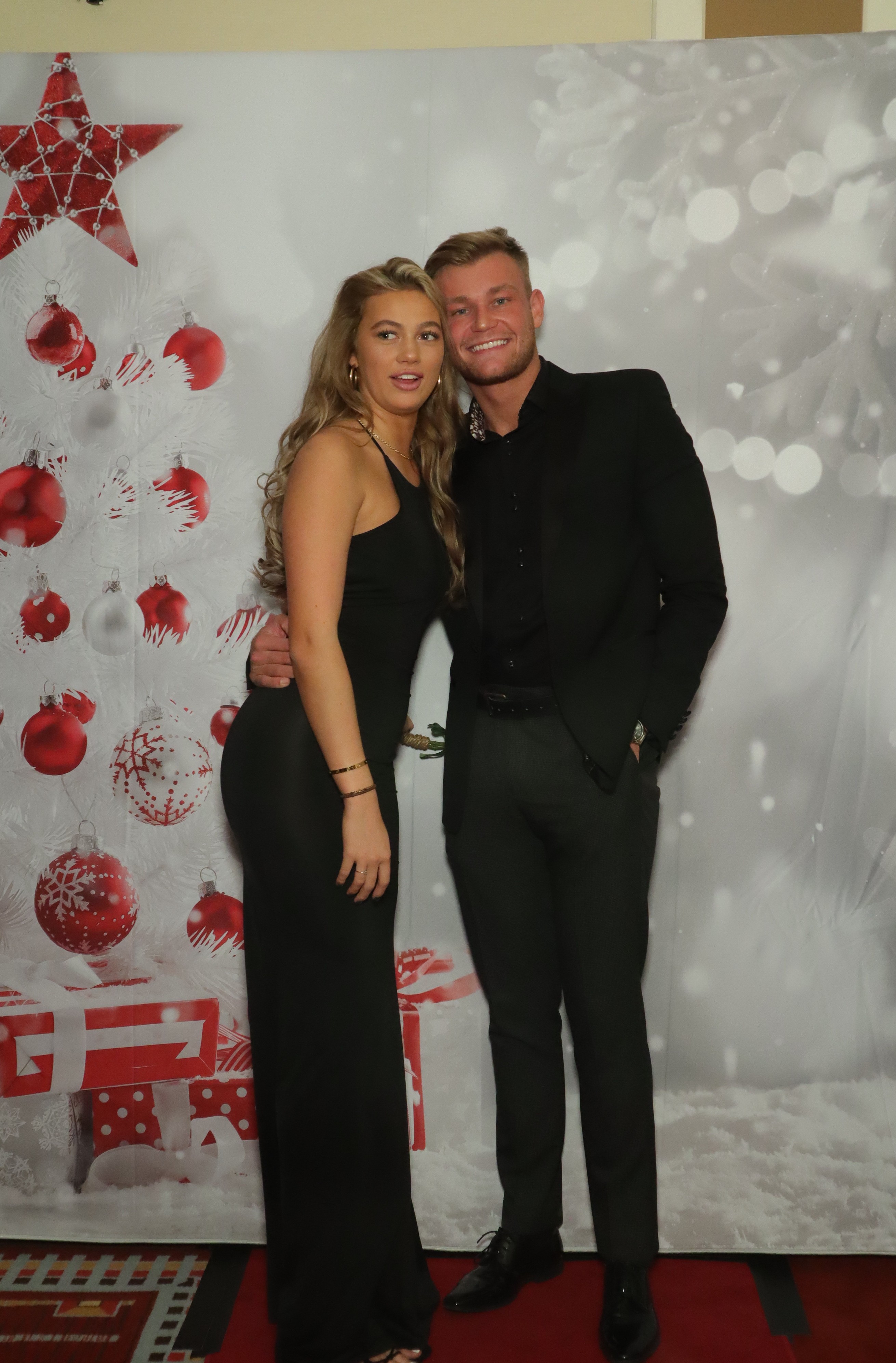 LashBase Christmas Party 2021 | View more photos from the event at gallery.myphotoboothexperience.co.uk/u/MyPhotoBoothExperienceLtd/LashBase-Christmas-Party-2021