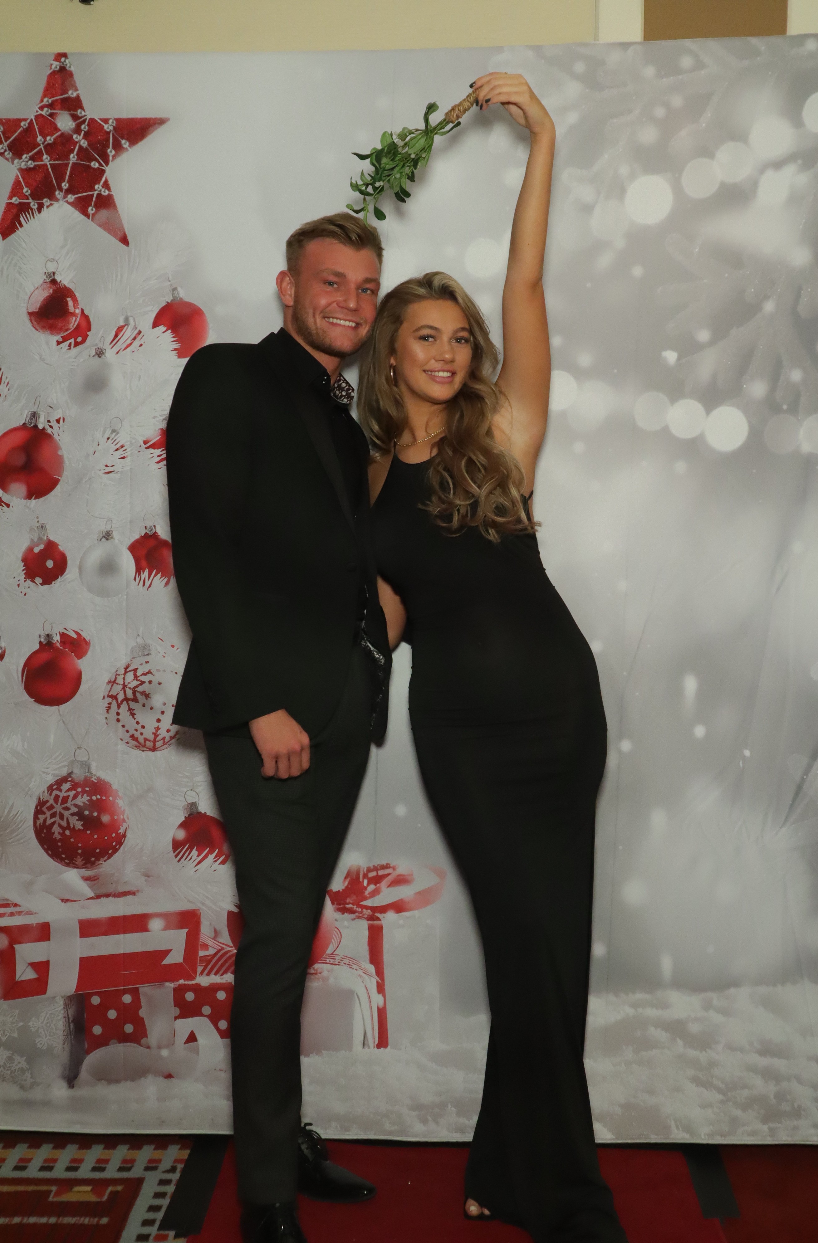 LashBase Christmas Party 2021 | View more photos from the event at gallery.myphotoboothexperience.co.uk/u/MyPhotoBoothExperienceLtd/LashBase-Christmas-Party-2021