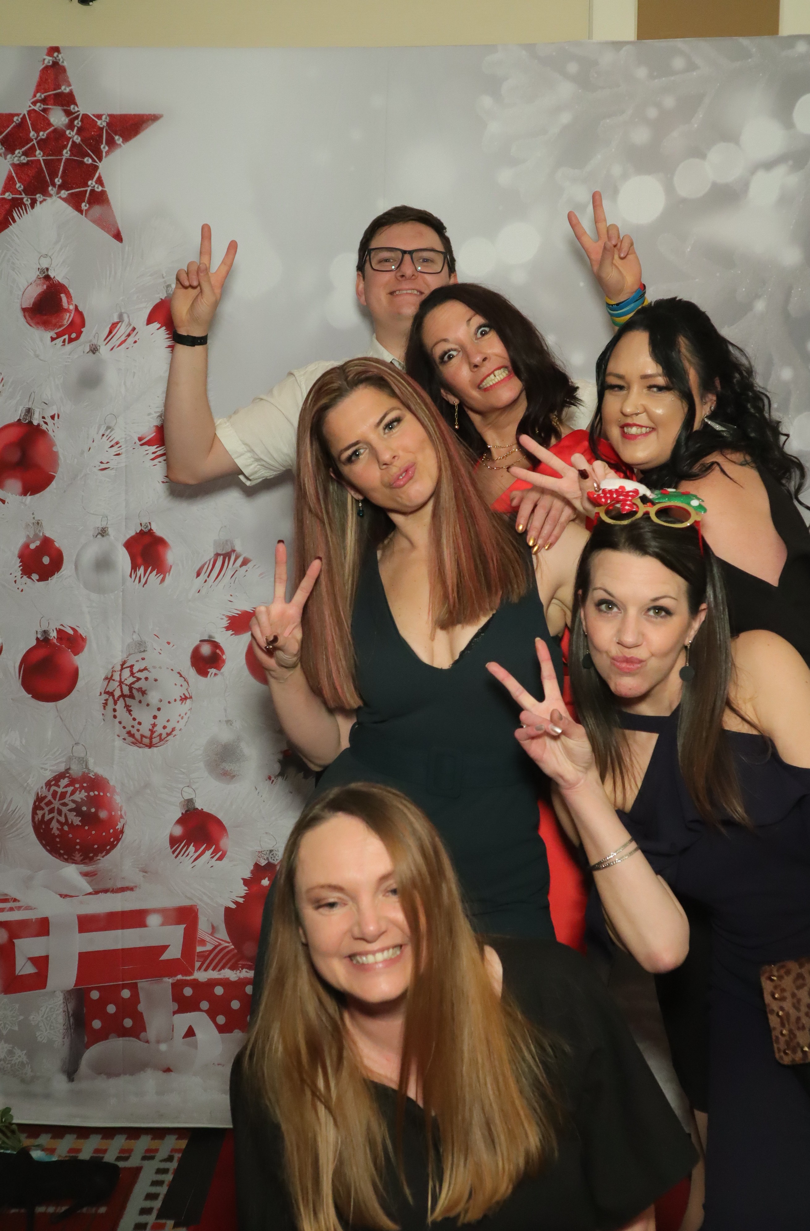 LashBase Christmas Party 2021 | View more photos from the event at gallery.myphotoboothexperience.co.uk/u/MyPhotoBoothExperienceLtd/LashBase-Christmas-Party-2021