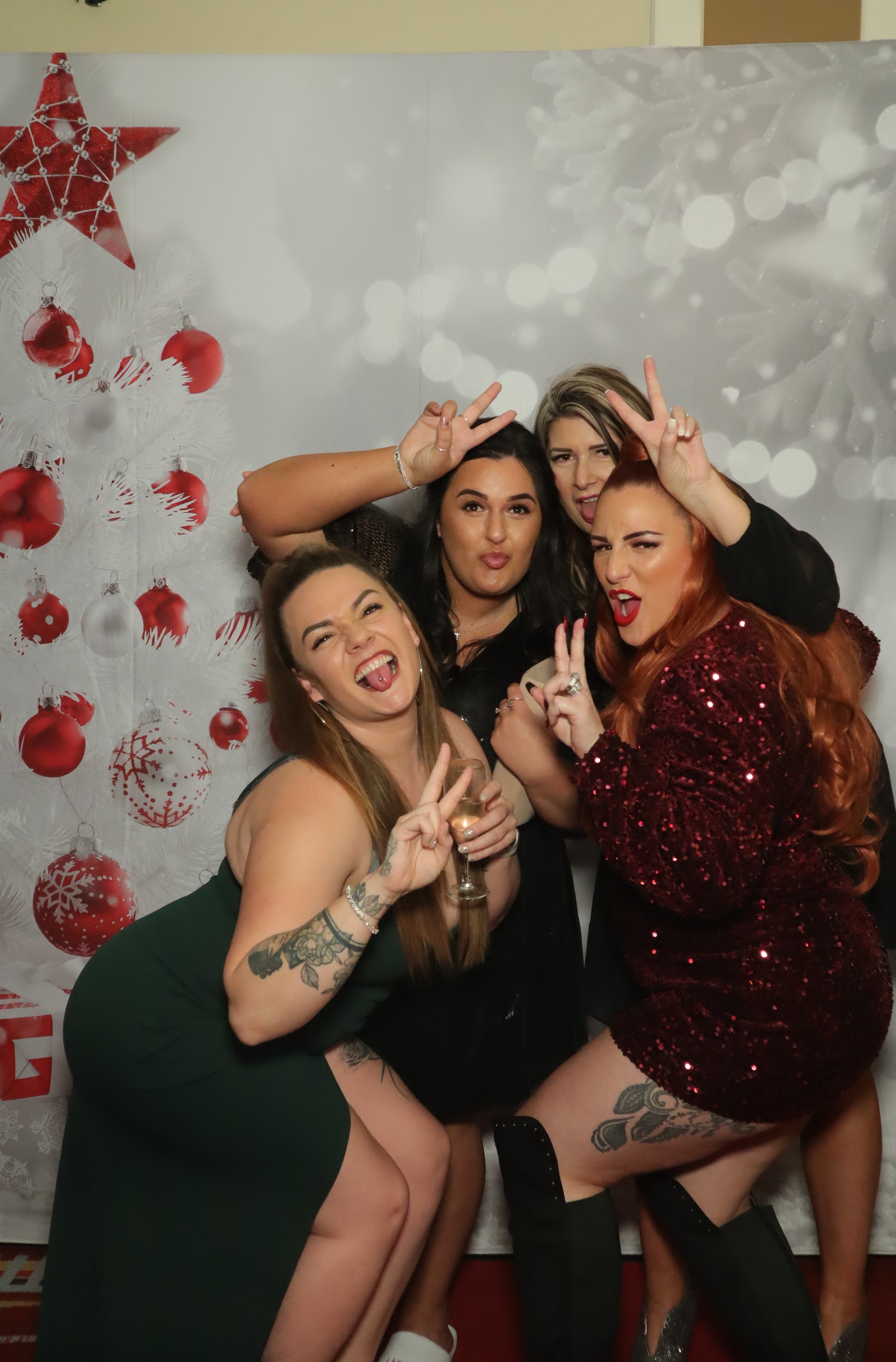 LashBase Christmas Party 2021 | View more photos from the event at gallery.myphotoboothexperience.co.uk/u/MyPhotoBoothExperienceLtd/LashBase-Christmas-Party-2021