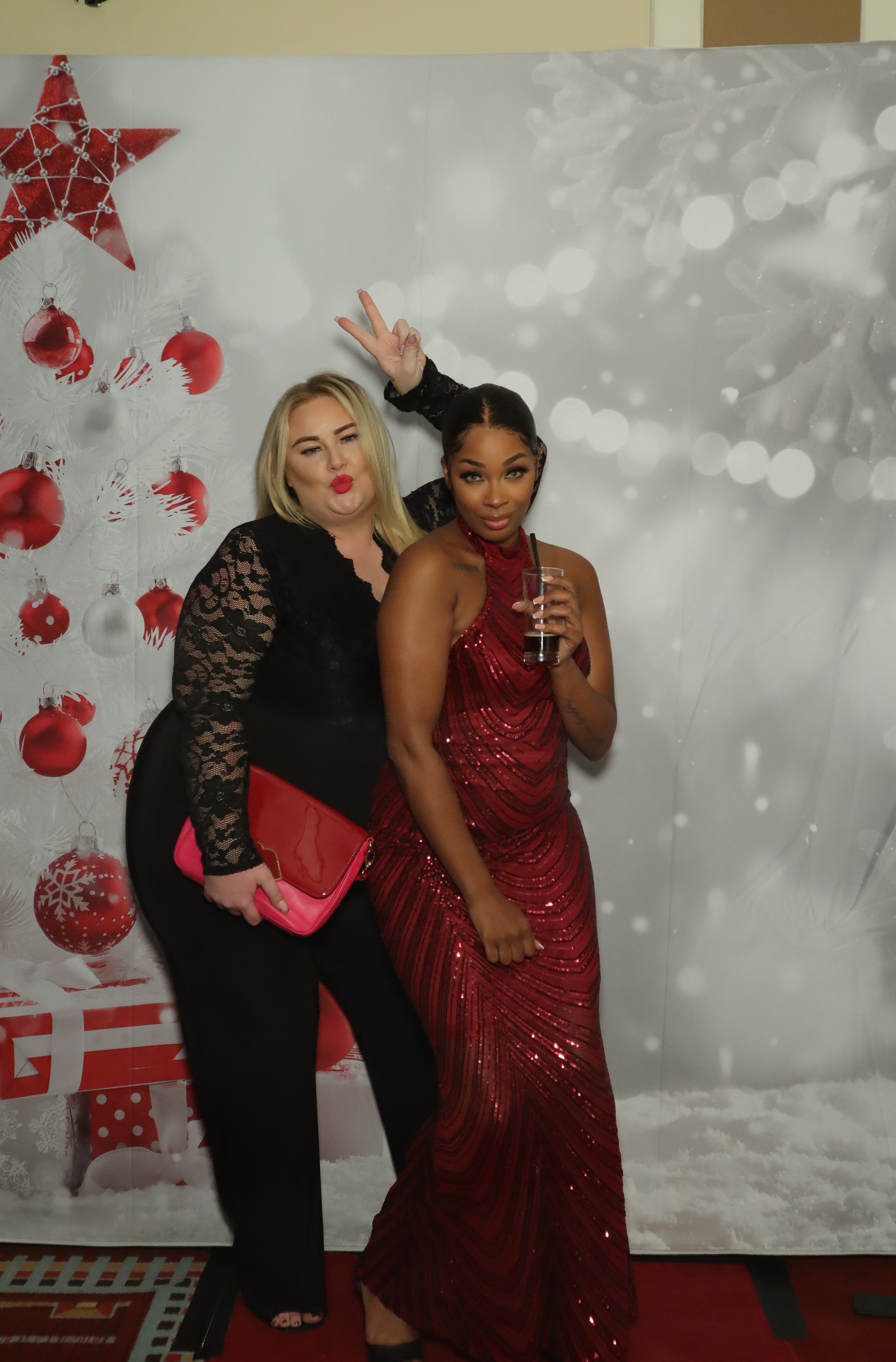 LashBase Christmas Party 2021 | View more photos from the event at gallery.myphotoboothexperience.co.uk/u/MyPhotoBoothExperienceLtd/LashBase-Christmas-Party-2021