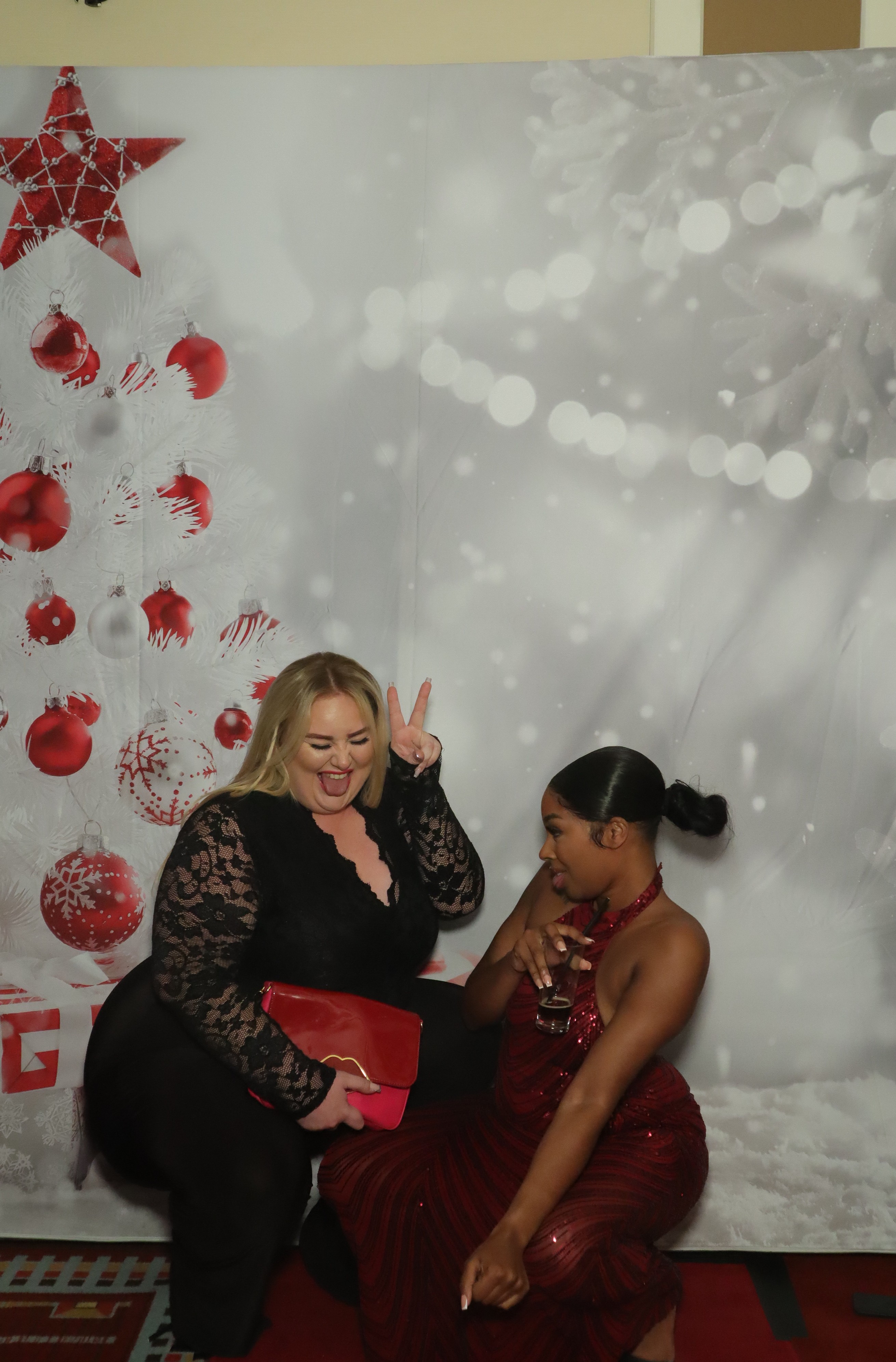 LashBase Christmas Party 2021 | View more photos from the event at gallery.myphotoboothexperience.co.uk/u/MyPhotoBoothExperienceLtd/LashBase-Christmas-Party-2021