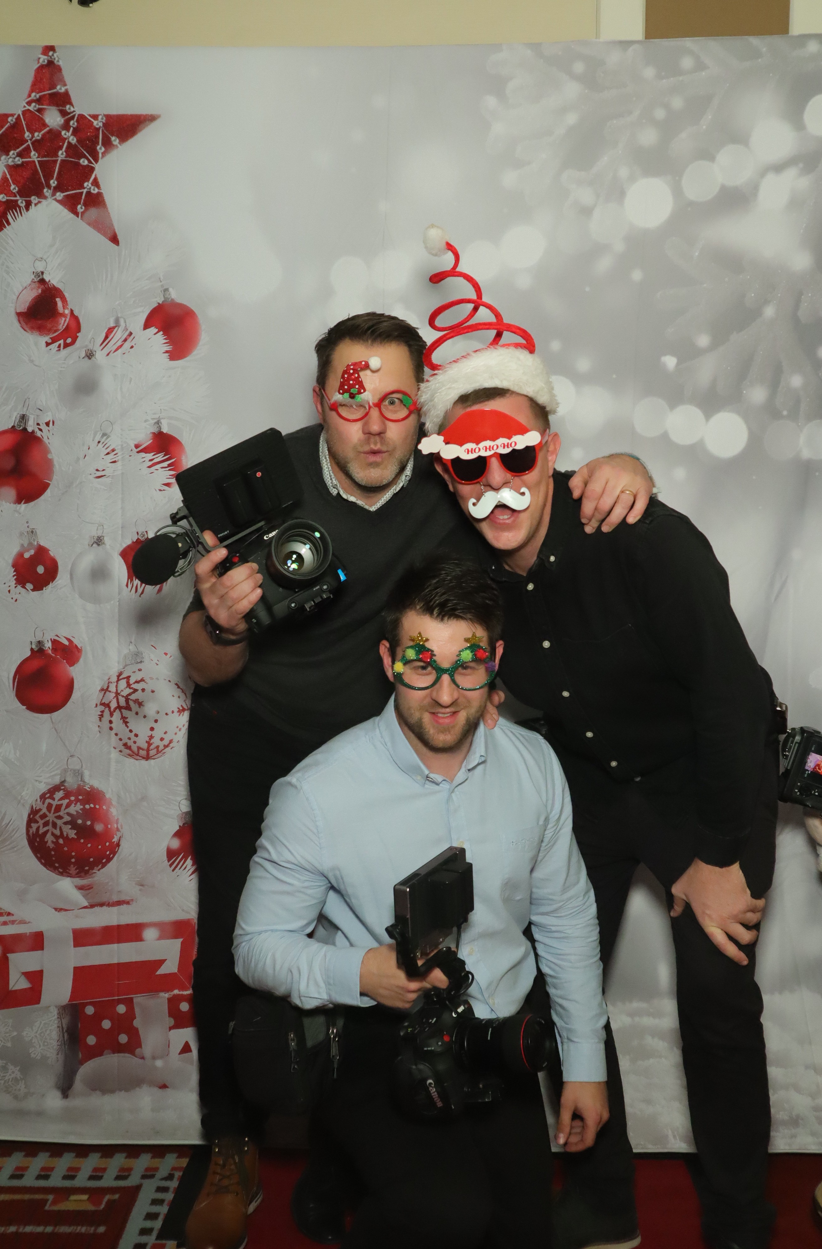LashBase Christmas Party 2021 | View more photos from the event at gallery.myphotoboothexperience.co.uk/u/MyPhotoBoothExperienceLtd/LashBase-Christmas-Party-2021