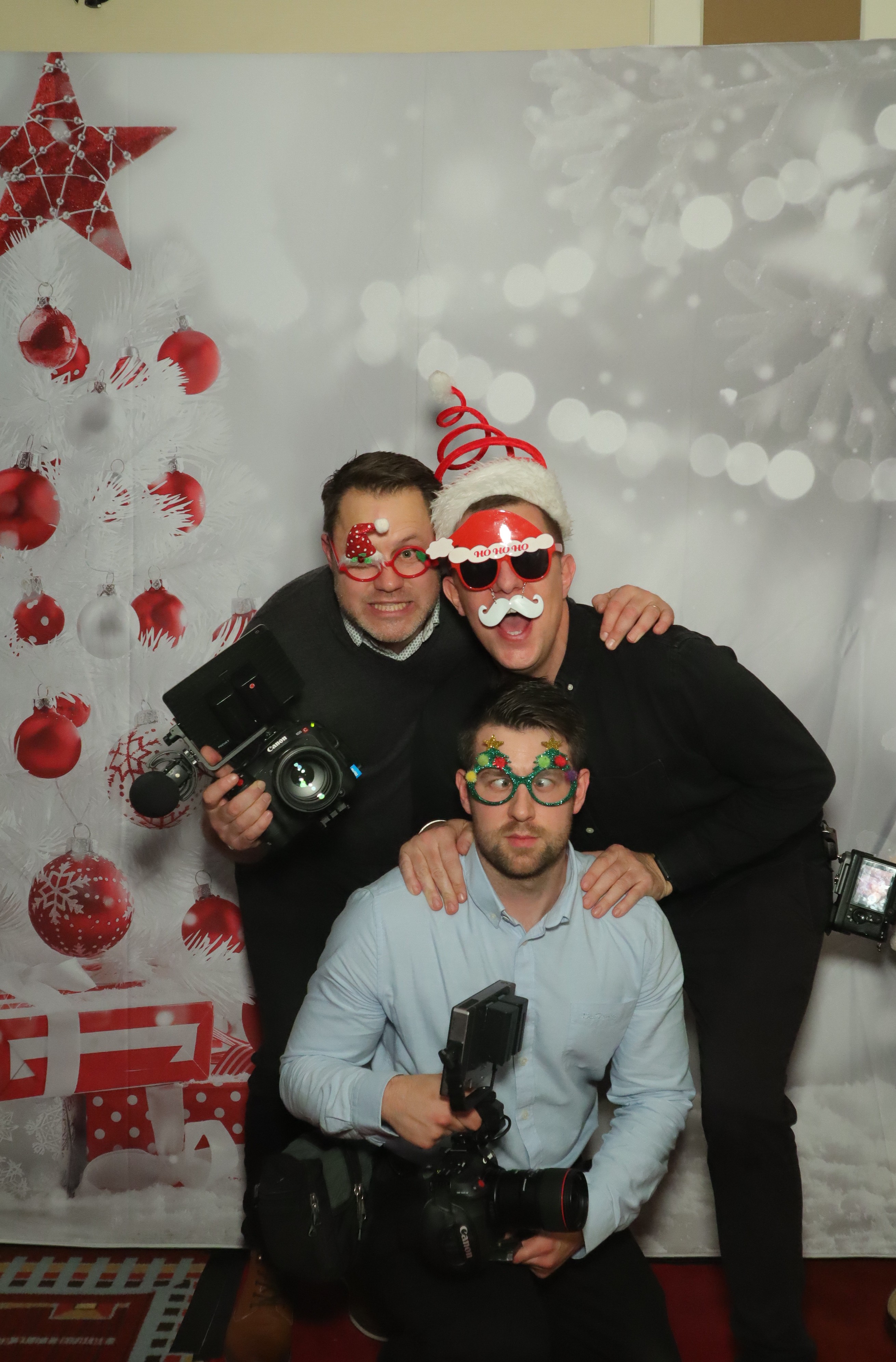 LashBase Christmas Party 2021 | View more photos from the event at gallery.myphotoboothexperience.co.uk/u/MyPhotoBoothExperienceLtd/LashBase-Christmas-Party-2021