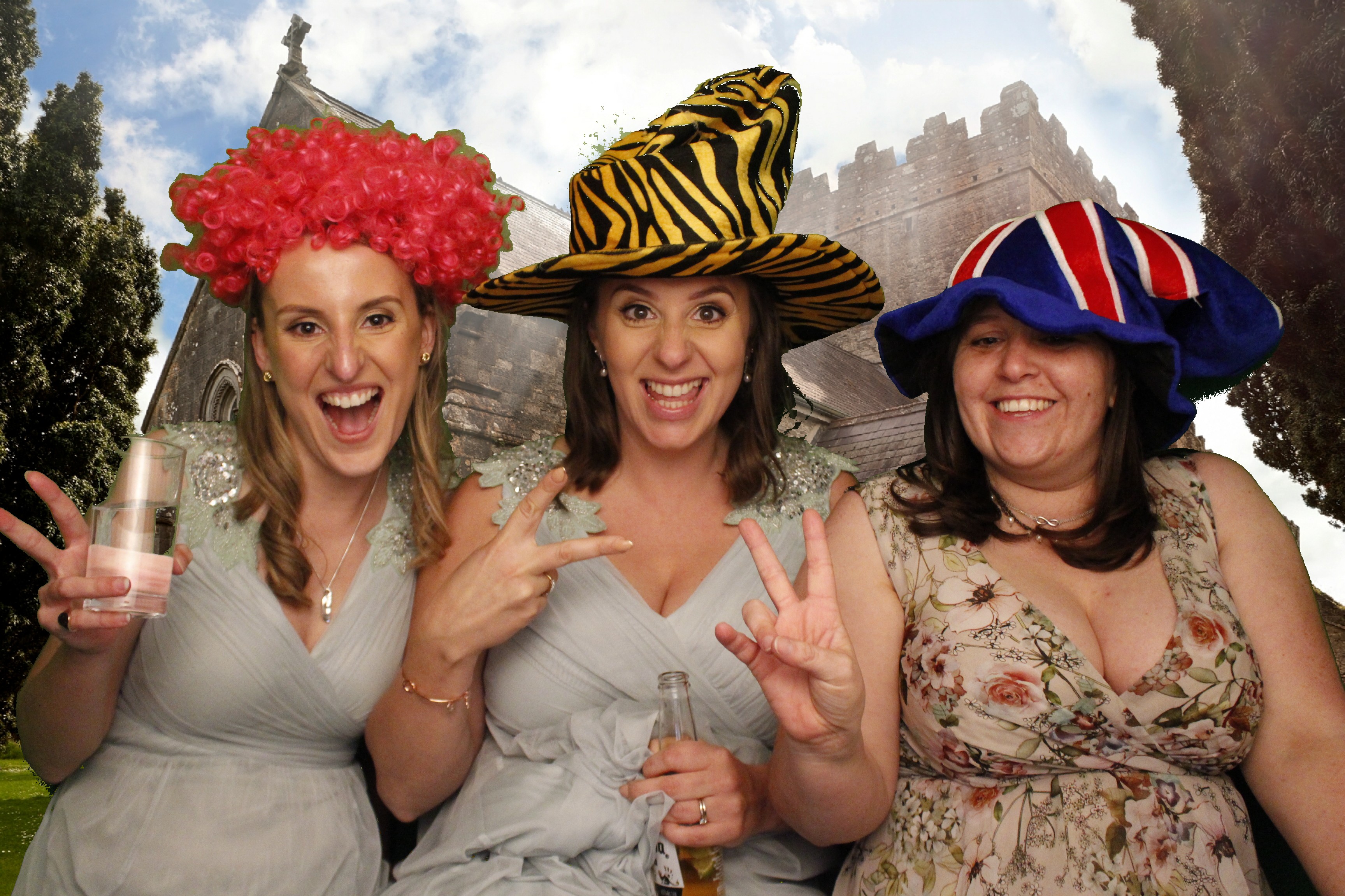 Laura and Luke's Wedding  | View more photos from the event at gallery.myphotoboothexperience.co.uk/u/MyPhotoBoothExperienceLtd/Laura-and-Lukes-Wedding