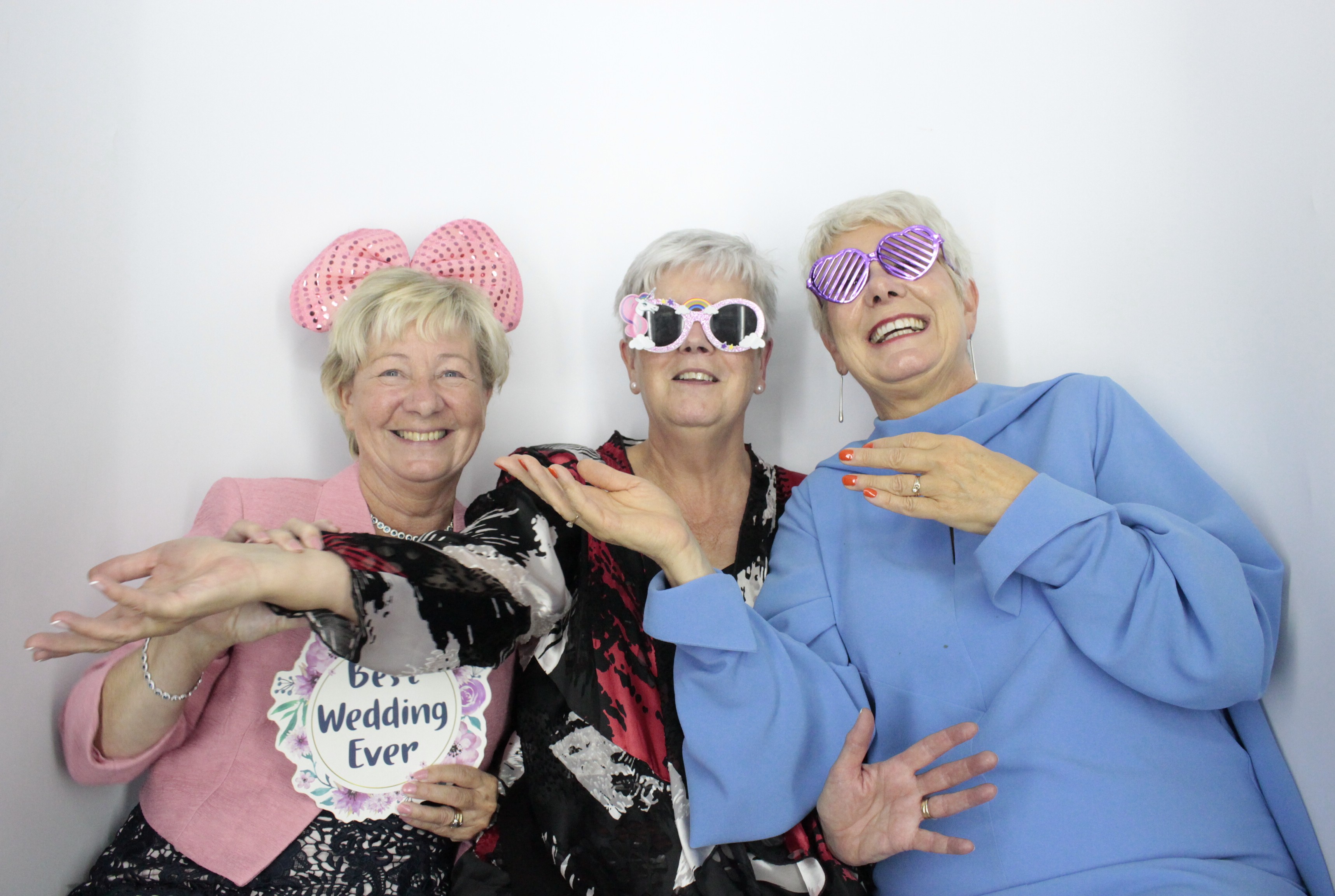 Lauren and Chris's Wedding  | View more photos from the event at gallery.myphotoboothexperience.co.uk/u/MyPhotoBoothExperienceLtd/Lauren-and-Chriss-Wedding