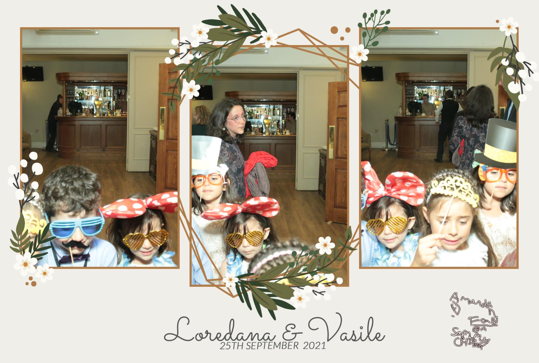 Loredana and Vasile's Wedding | View more photos from the event at gallery.myphotoboothexperience.co.uk/u/MyPhotoBoothExperienceLtd/Loredana-and-Vasiles-Wedding