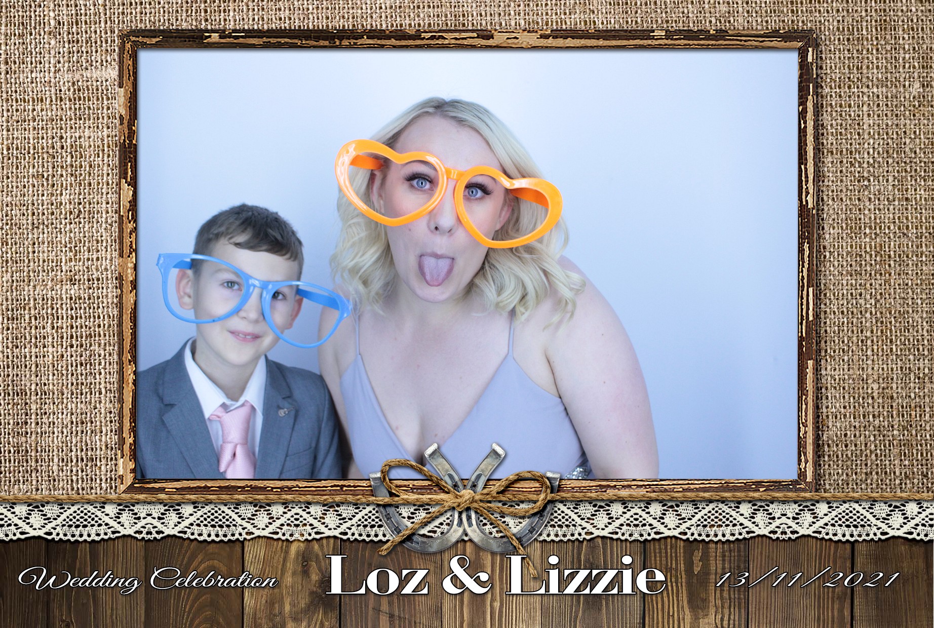 Loz and Lizzie's Anniversary Party | View more photos from the event at gallery.myphotoboothexperience.co.uk/u/MyPhotoBoothExperienceLtd/Loz-and-Lizzies-Anniversary-Party