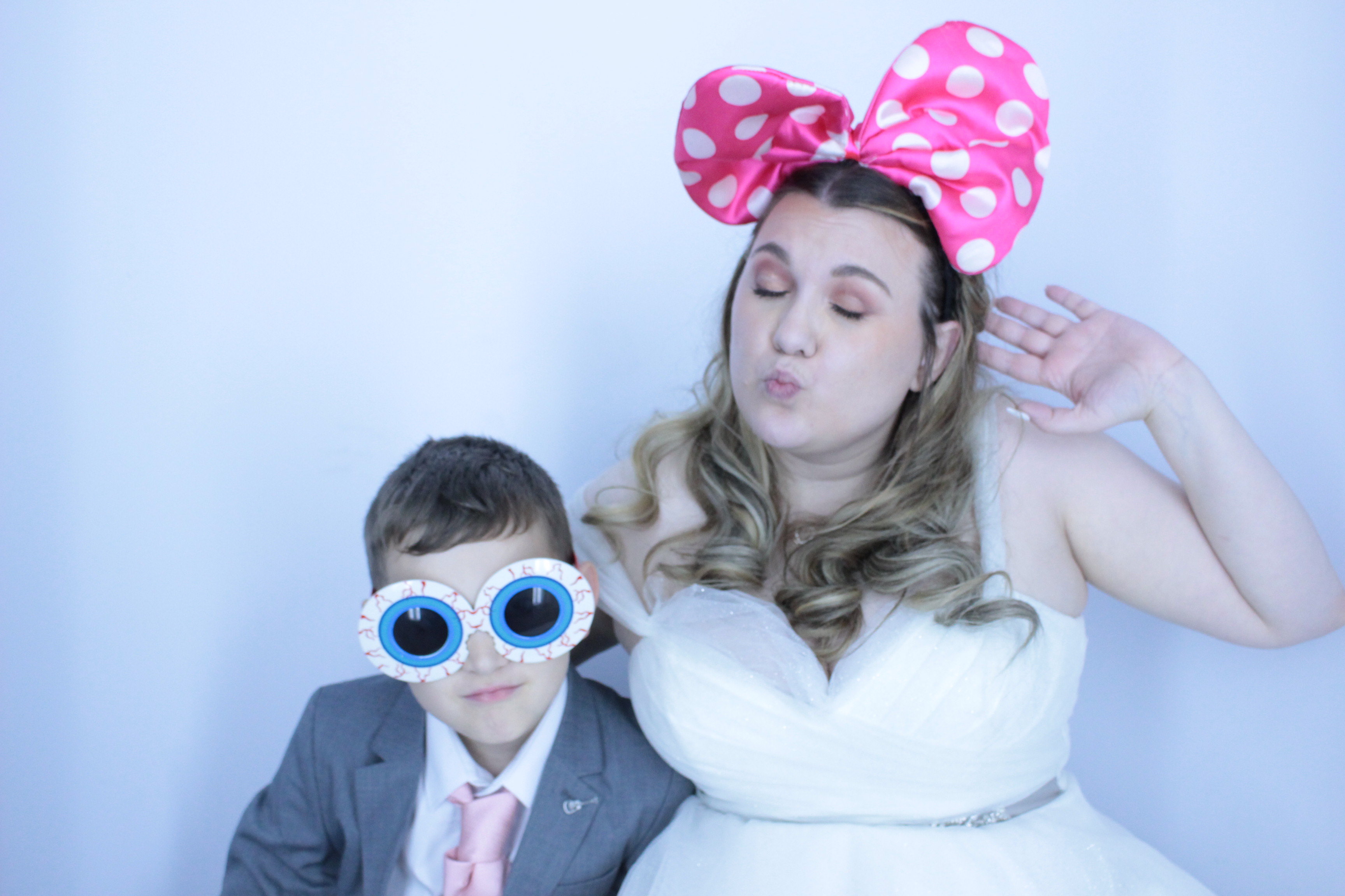 Loz and Lizzie's Anniversary Party | View more photos from the event at gallery.myphotoboothexperience.co.uk/u/MyPhotoBoothExperienceLtd/Loz-and-Lizzies-Anniversary-Party