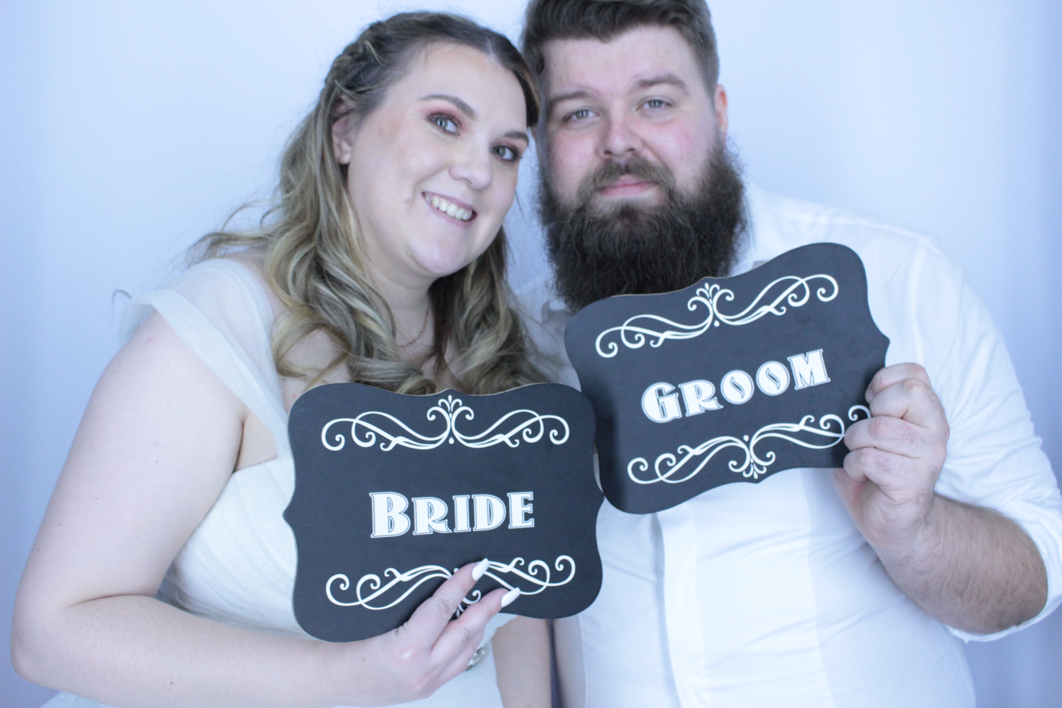 Loz and Lizzie's Anniversary Party | View more photos from the event at gallery.myphotoboothexperience.co.uk/u/MyPhotoBoothExperienceLtd/Loz-and-Lizzies-Anniversary-Party