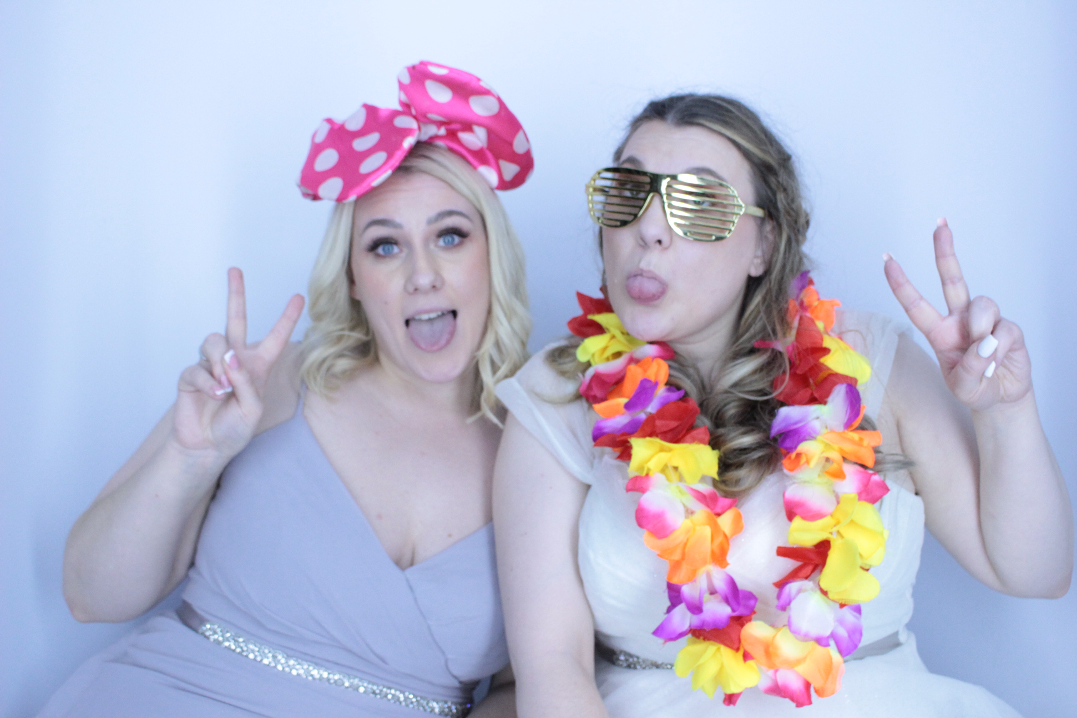 Loz and Lizzie's Anniversary Party | View more photos from the event at gallery.myphotoboothexperience.co.uk/u/MyPhotoBoothExperienceLtd/Loz-and-Lizzies-Anniversary-Party