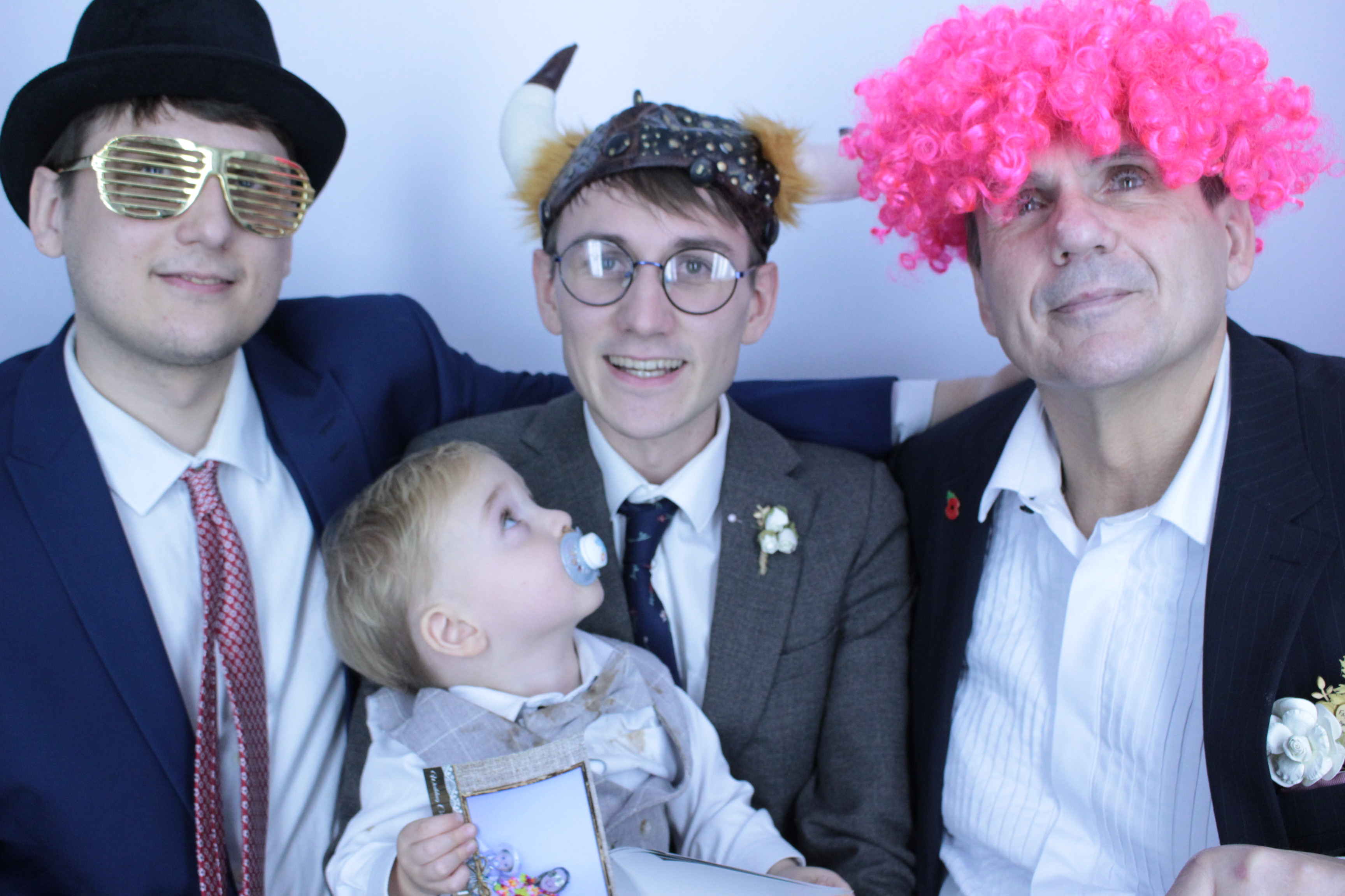 Loz and Lizzie's Anniversary Party | View more photos from the event at gallery.myphotoboothexperience.co.uk/u/MyPhotoBoothExperienceLtd/Loz-and-Lizzies-Anniversary-Party