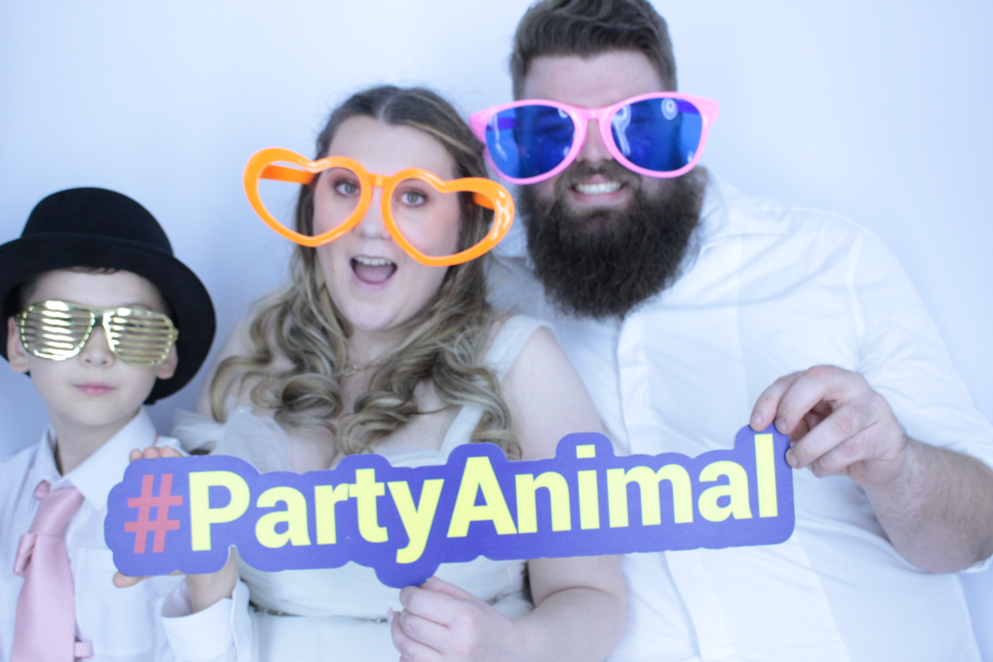 Loz and Lizzie's Anniversary Party | View more photos from the event at gallery.myphotoboothexperience.co.uk/u/MyPhotoBoothExperienceLtd/Loz-and-Lizzies-Anniversary-Party