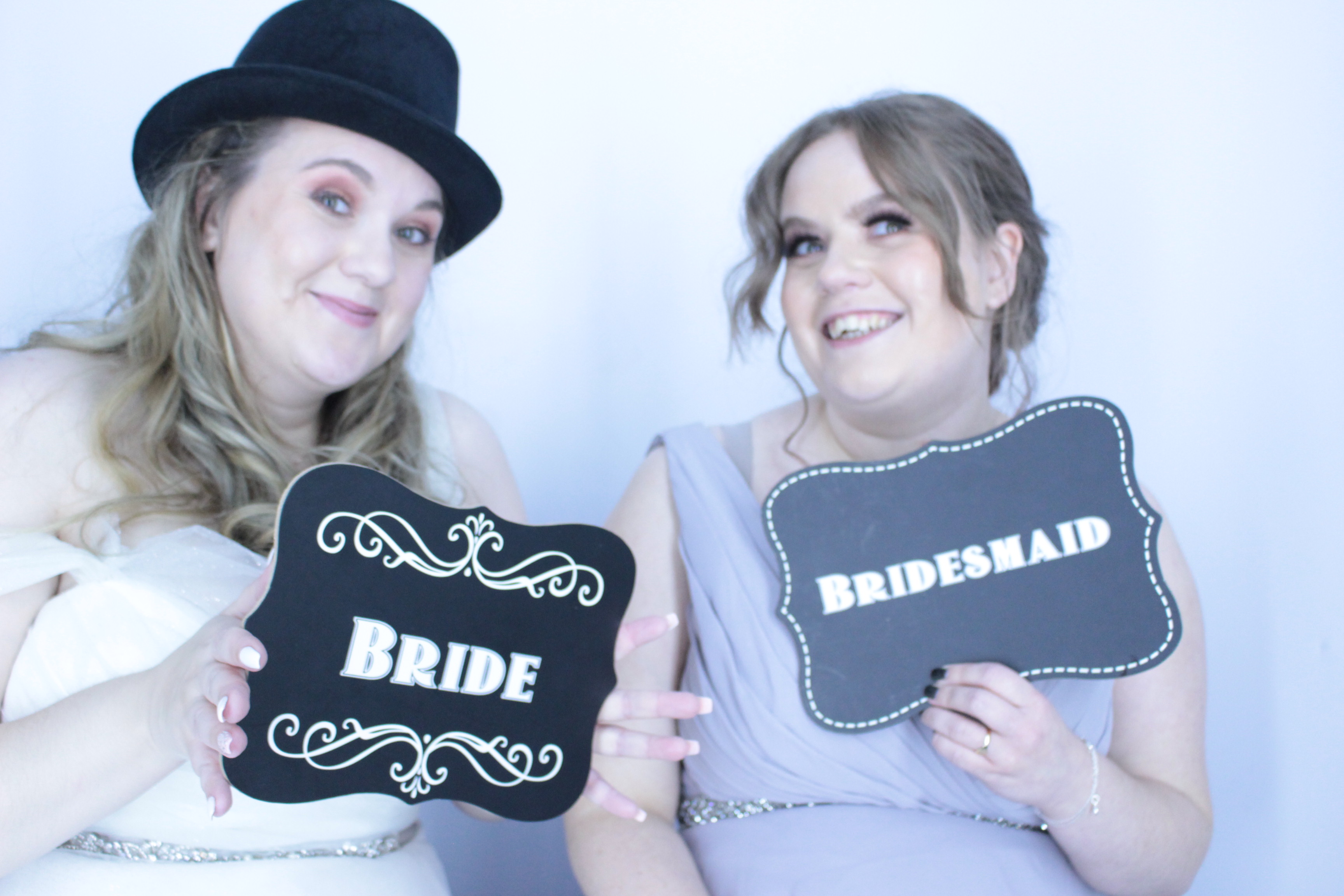 Loz and Lizzie's Anniversary Party | View more photos from the event at gallery.myphotoboothexperience.co.uk/u/MyPhotoBoothExperienceLtd/Loz-and-Lizzies-Anniversary-Party