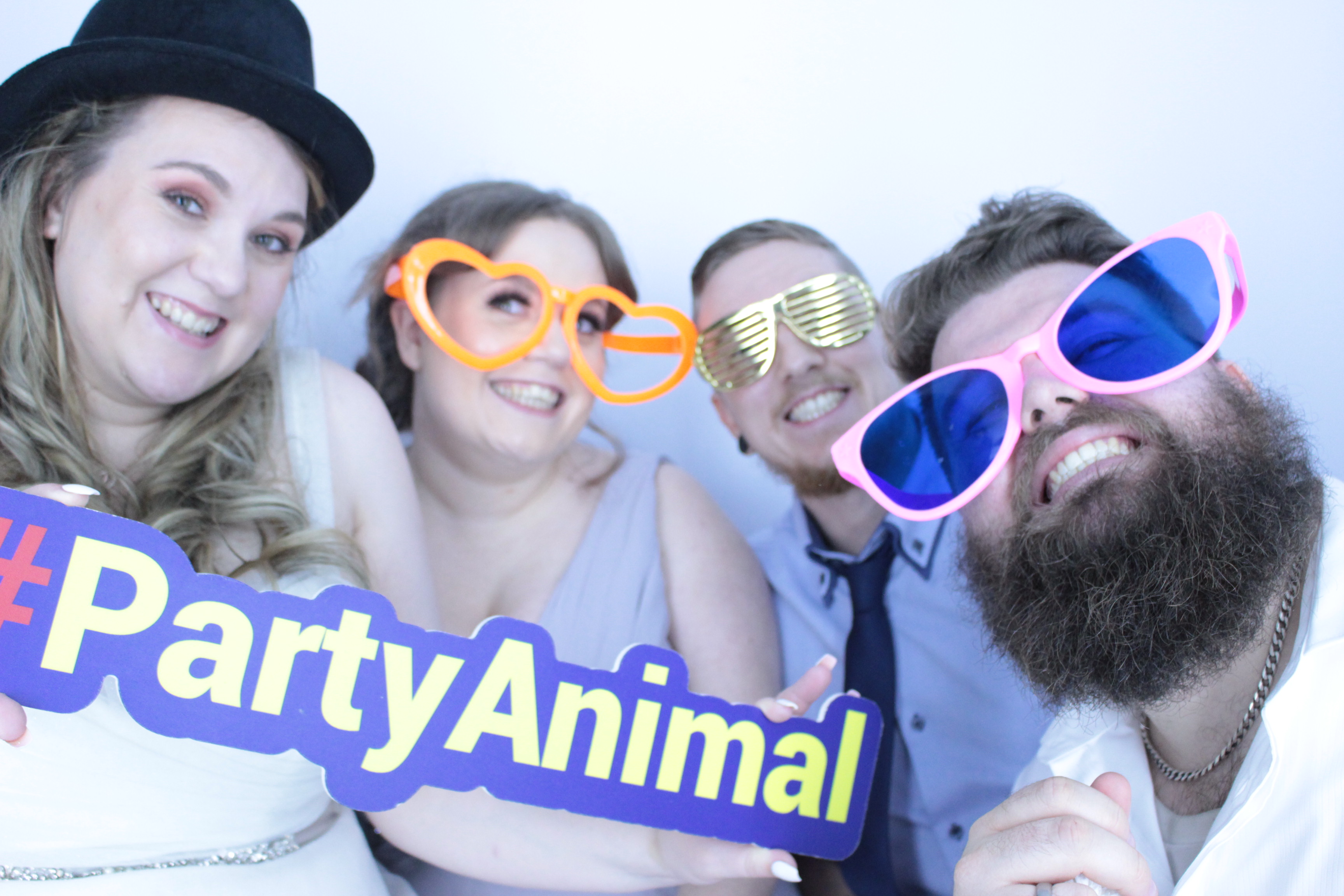 Loz and Lizzie's Anniversary Party | View more photos from the event at gallery.myphotoboothexperience.co.uk/u/MyPhotoBoothExperienceLtd/Loz-and-Lizzies-Anniversary-Party
